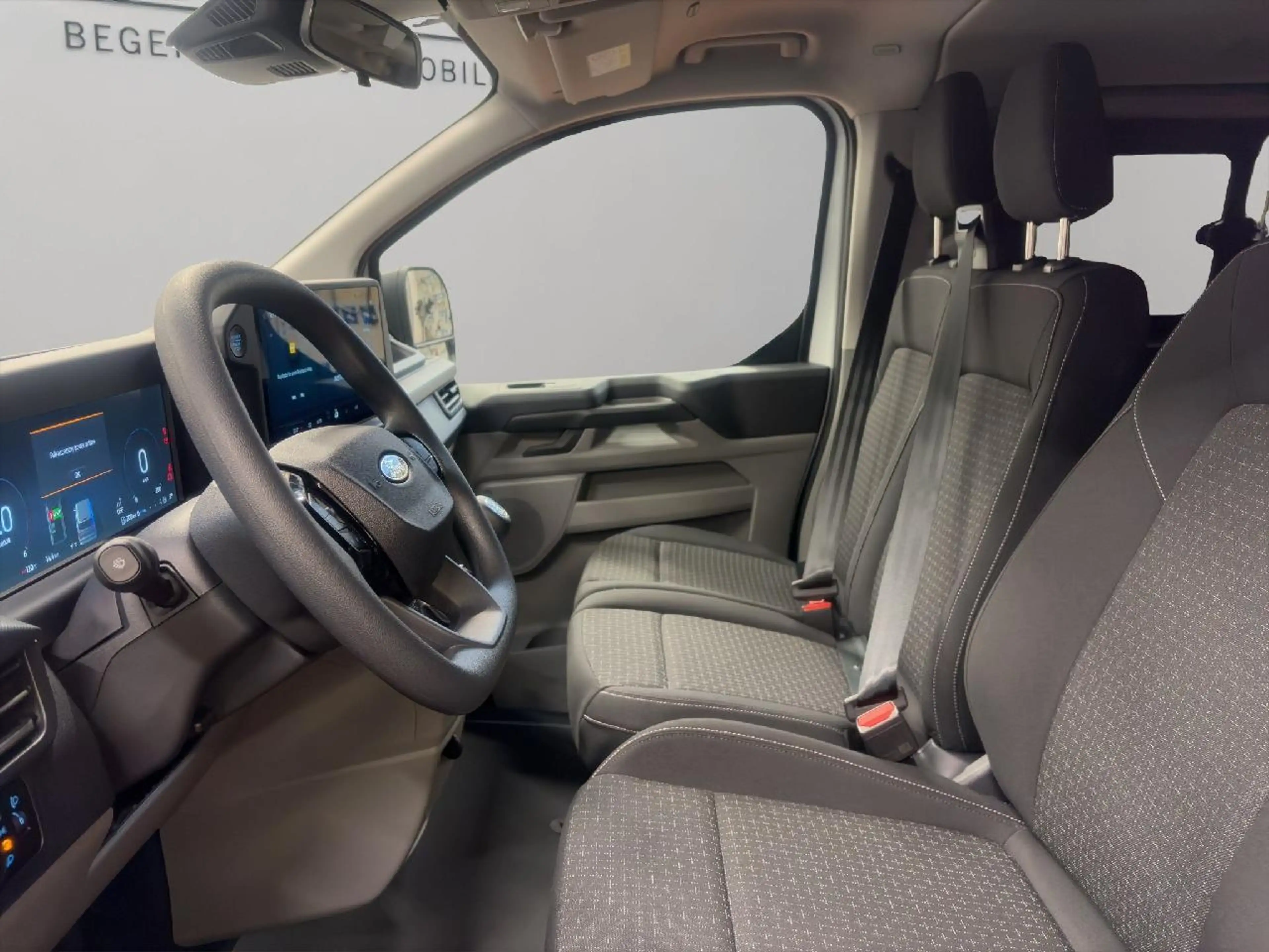Ford Transit Custom 320 L1 FWD Trend — photo 8