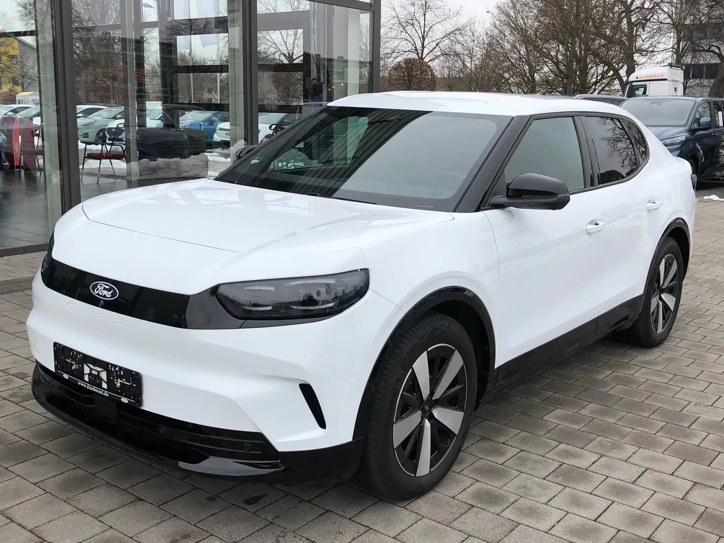 Ford Capri 464 Capri Extended Range RWD 77 kWh Blanc - 2