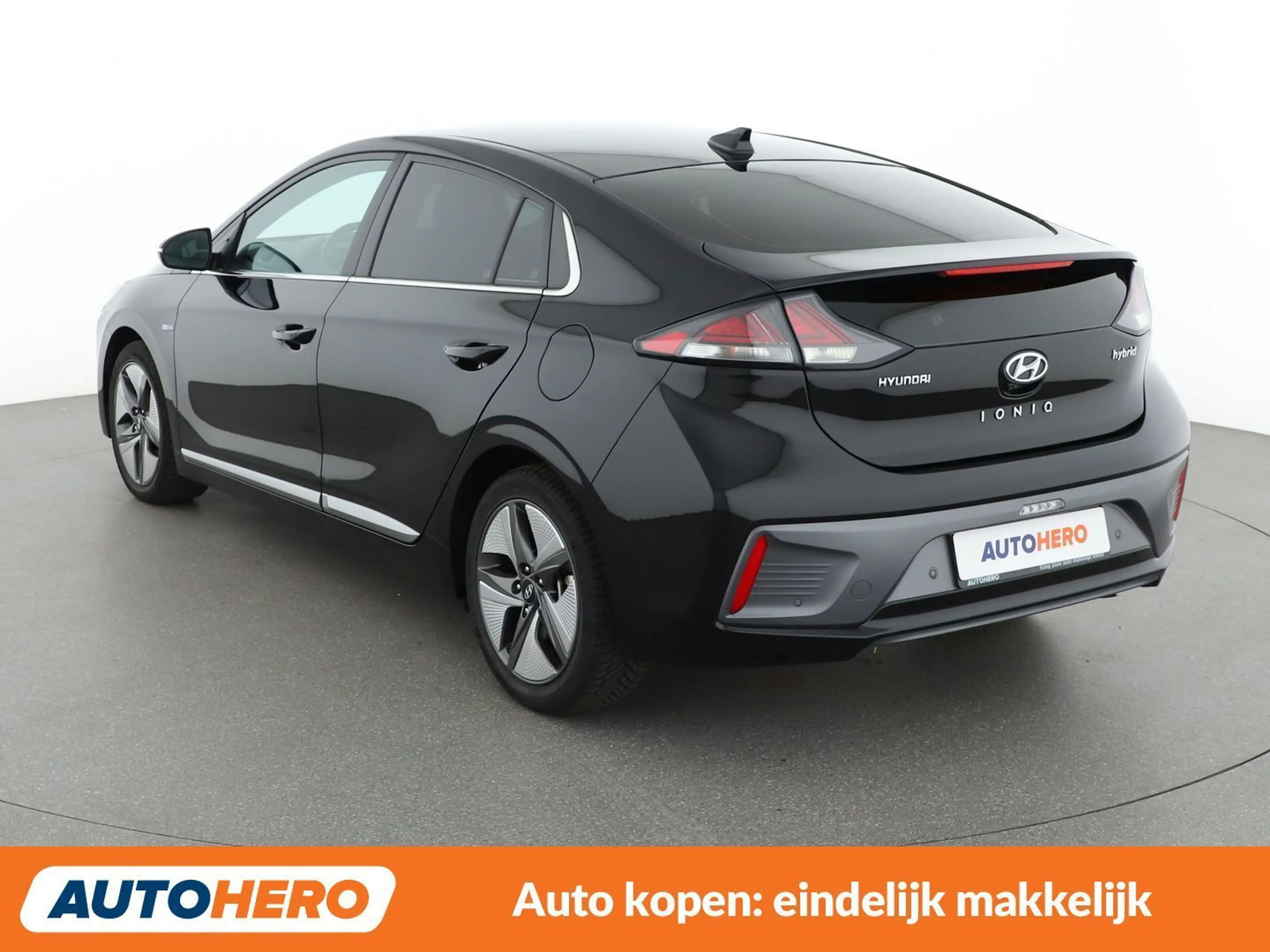 Hyundai IONIQ 1.6 Hybrid Creative — photo 4