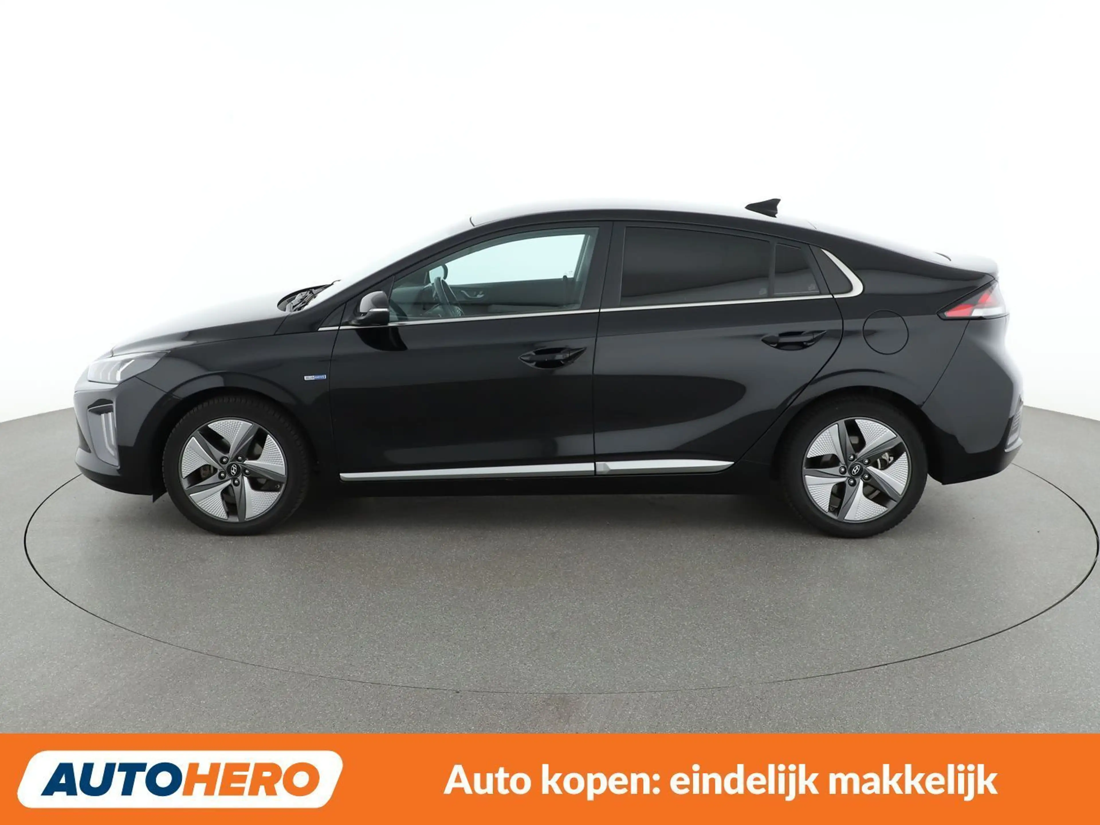 Hyundai IONIQ 1.6 Hybrid Creative — photo 3