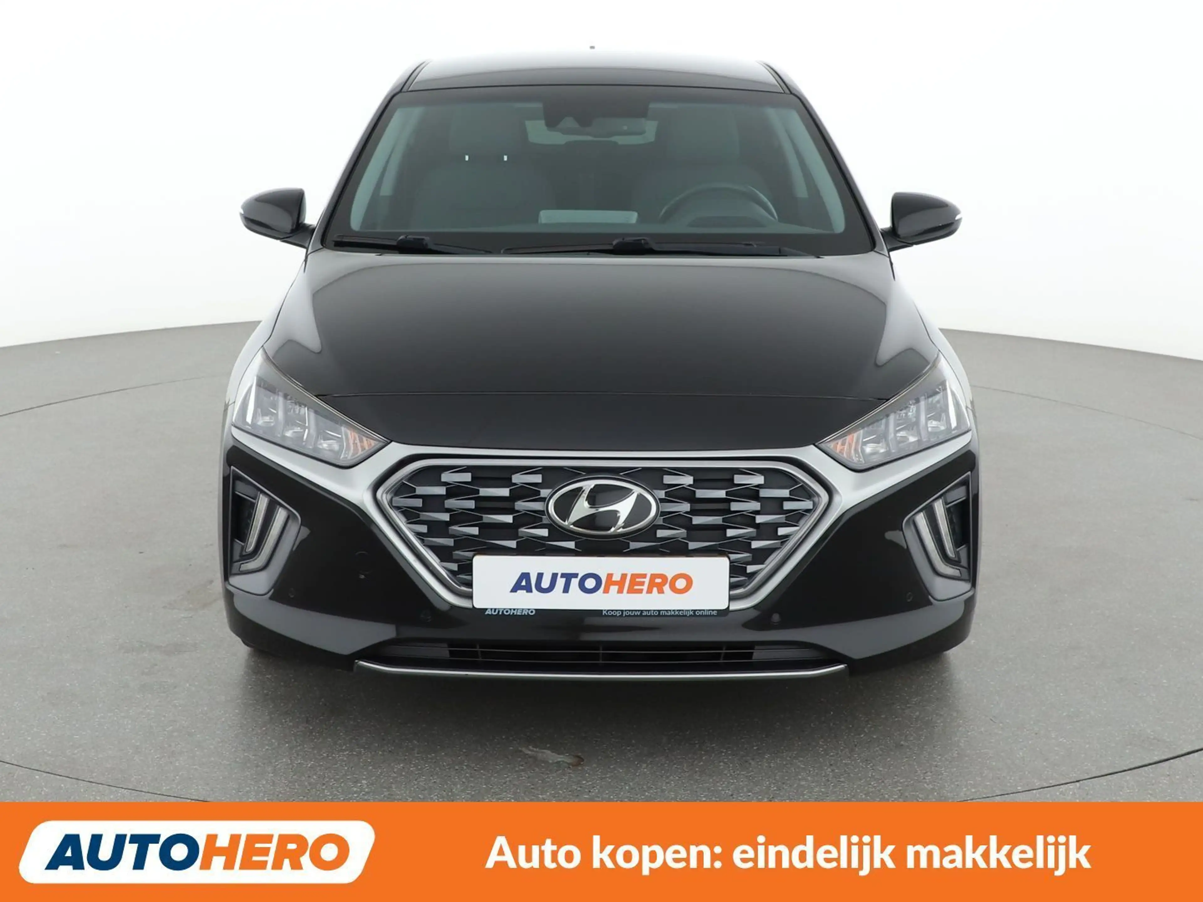Hyundai IONIQ 1.6 Hybrid Creative — photo 9