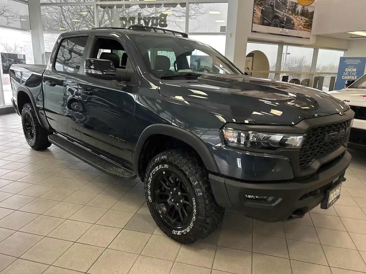 RAM 1500 снимка RAM 1500