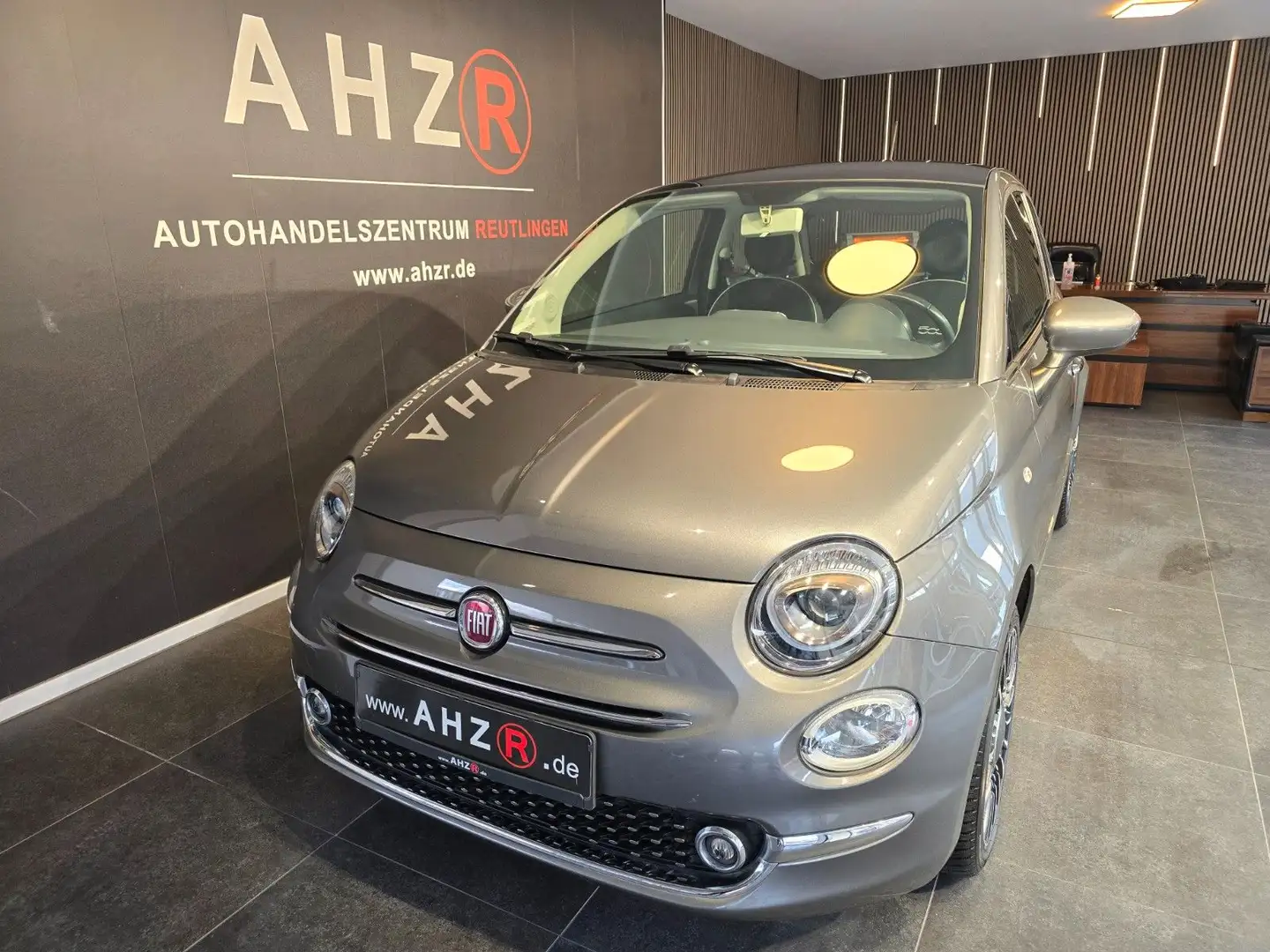 Fiat 500 *1.HAND*SHZ*PANO*SERVICE NEU Grijs - 1