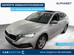 Skoda Octavia Combi 2.0 TDI Clever Virtual AHK Pano - fotografija vozila