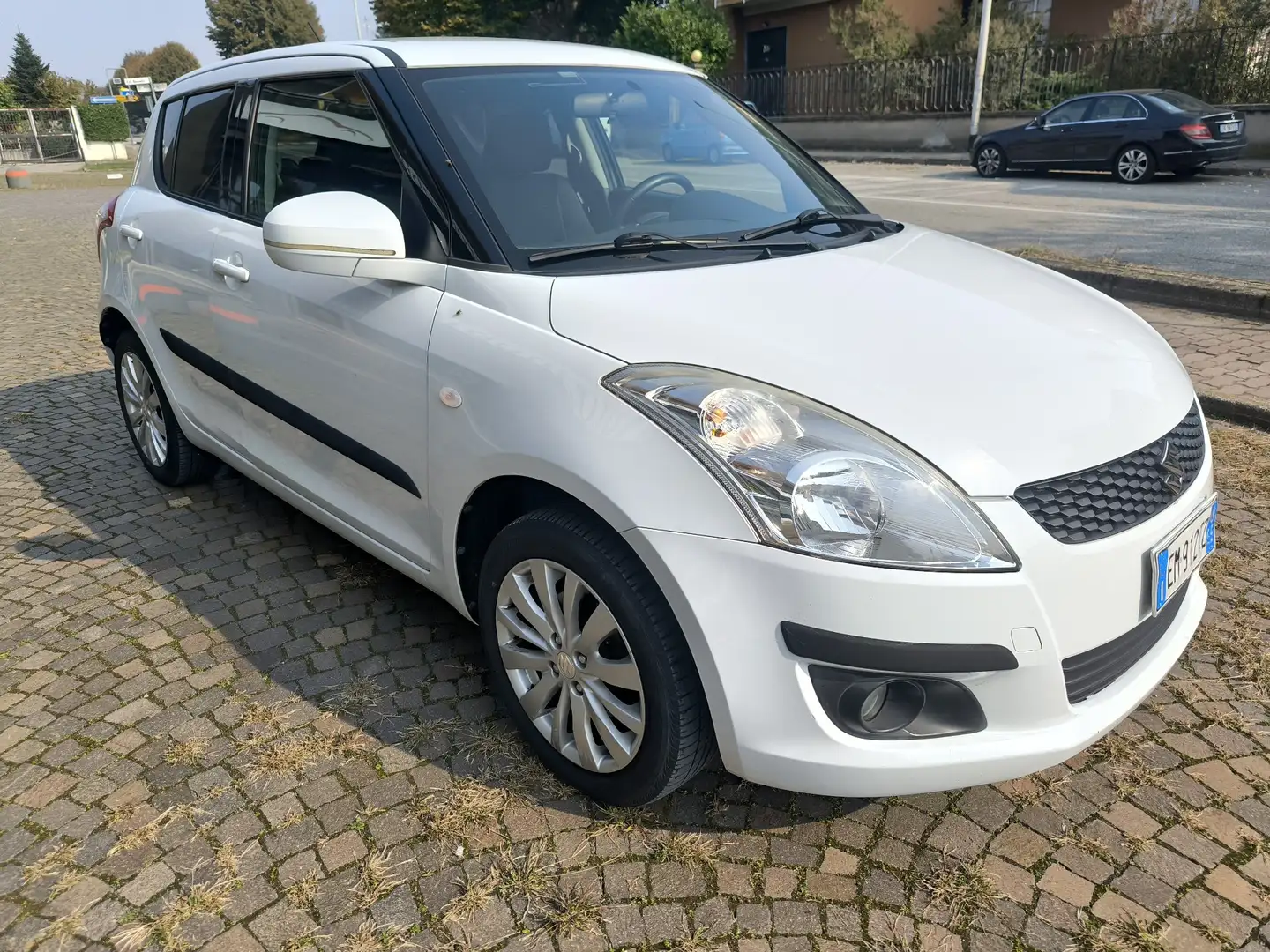Suzuki Swift 5p 1.2 GL Top 4WD *OK NEOPATENTATI* Bianco - 2