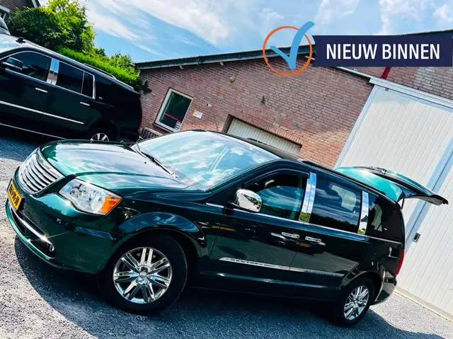 Chrysler Grand Voyager 3.6 V6 LIMITED J.DAIMLER EMERALD-GREEN TV/DVD/HDMI