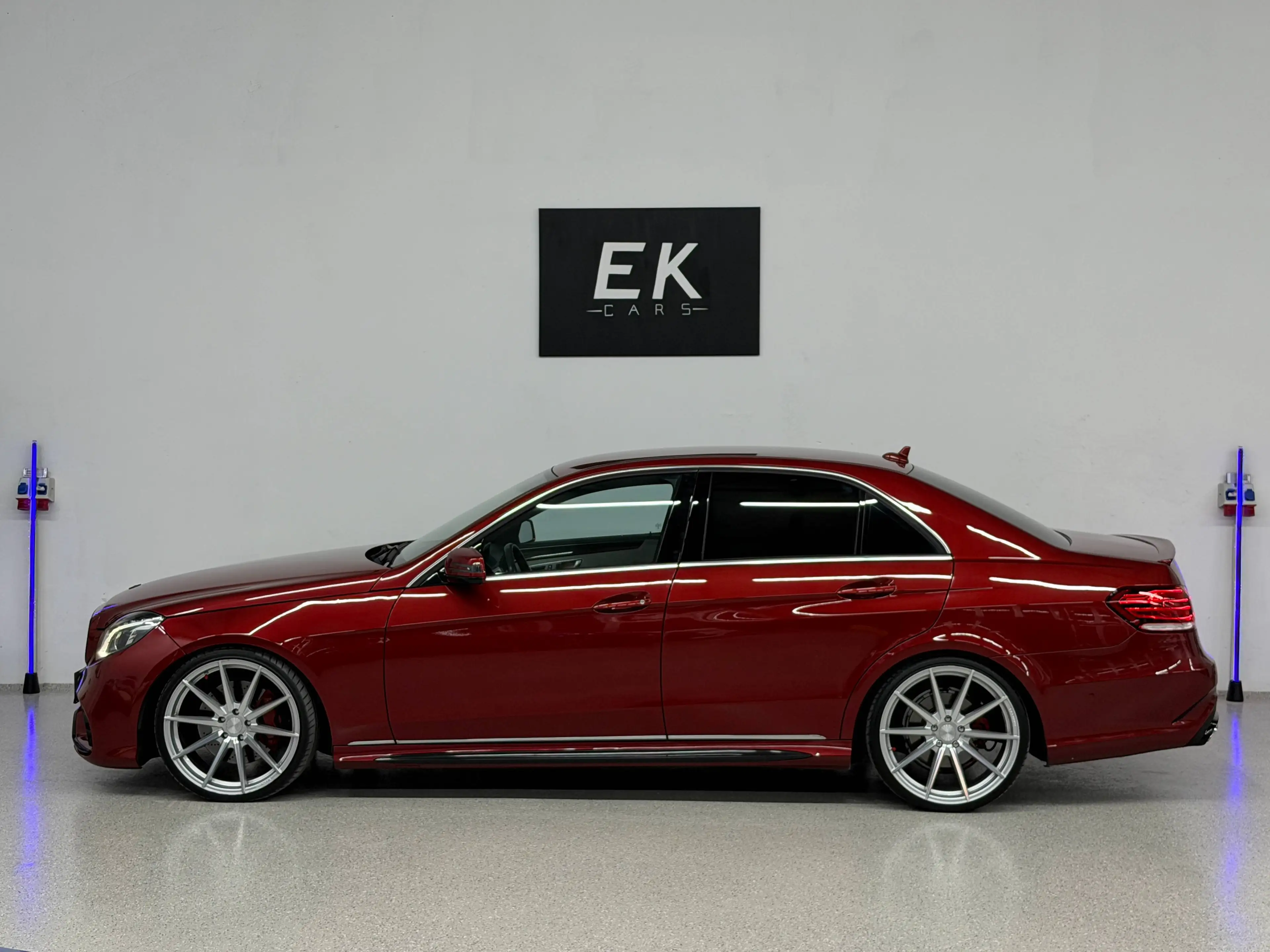 Mercedes-Benz E 400 AUT. AMG-LINE *20-ZOLL* *SITZH* *NAVI* *TOTWINKEL* *LED* — photo 8