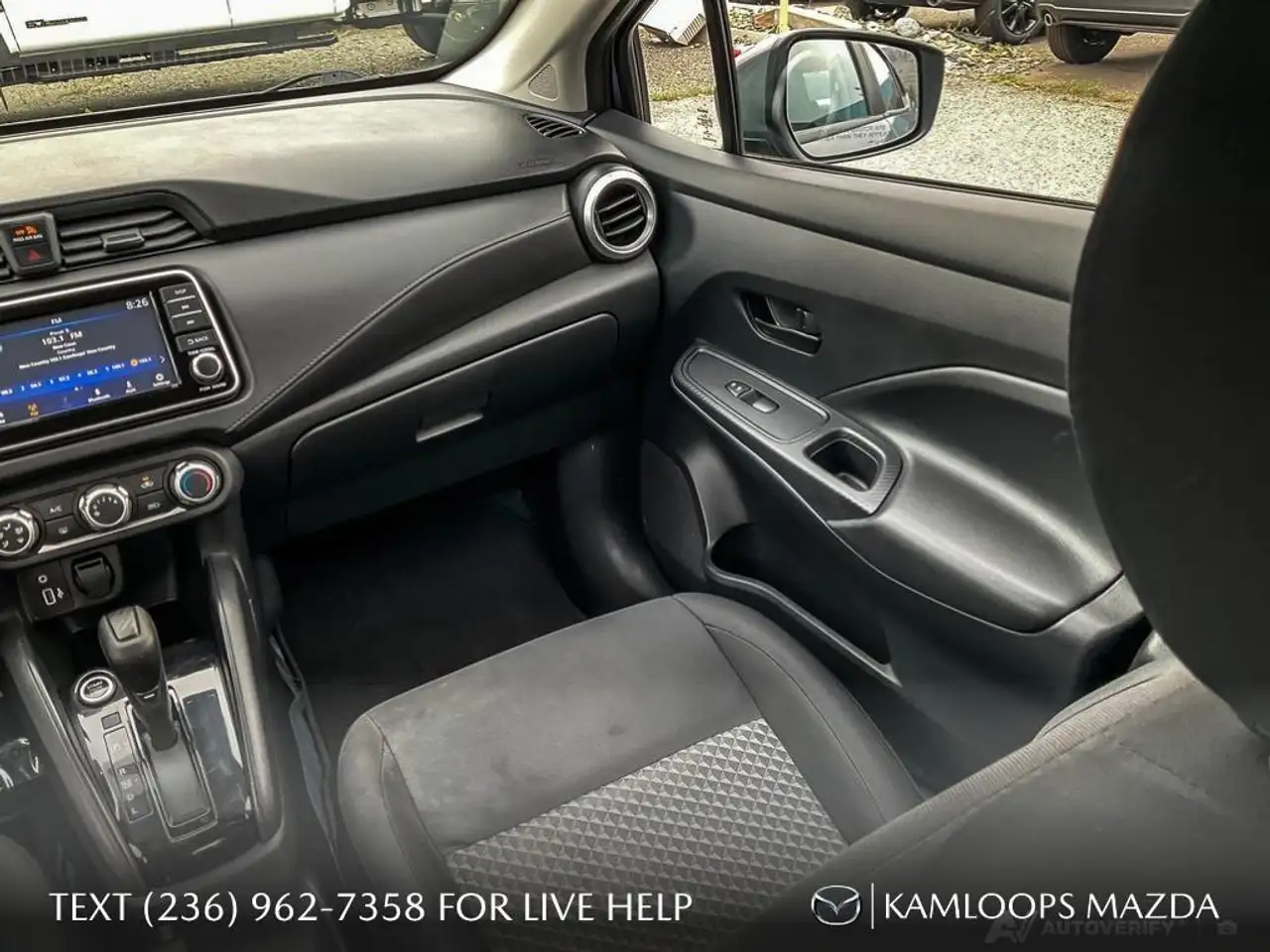 Nissan Versa fotografie Nissan Versa