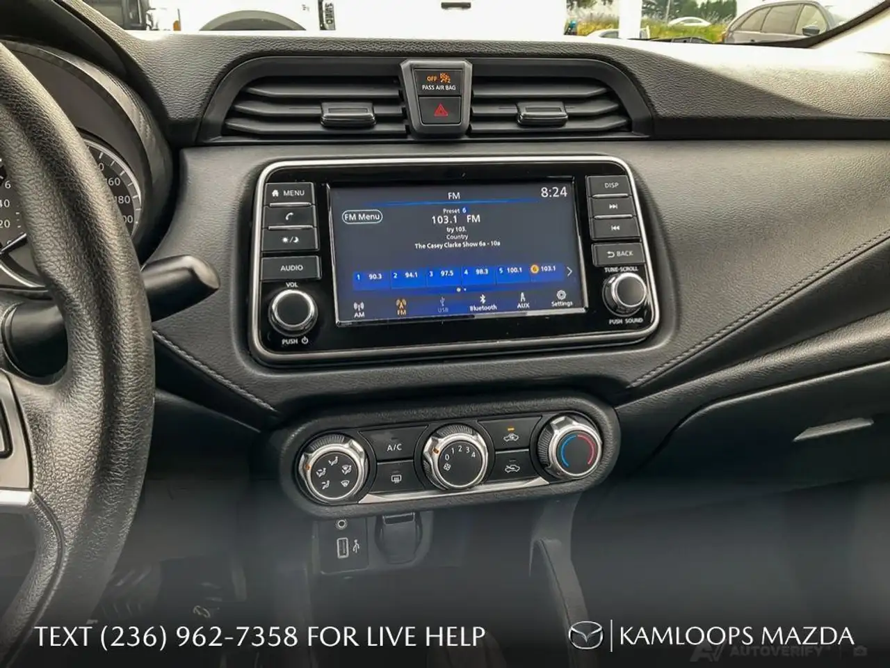 Nissan Versa fotografie Nissan Versa