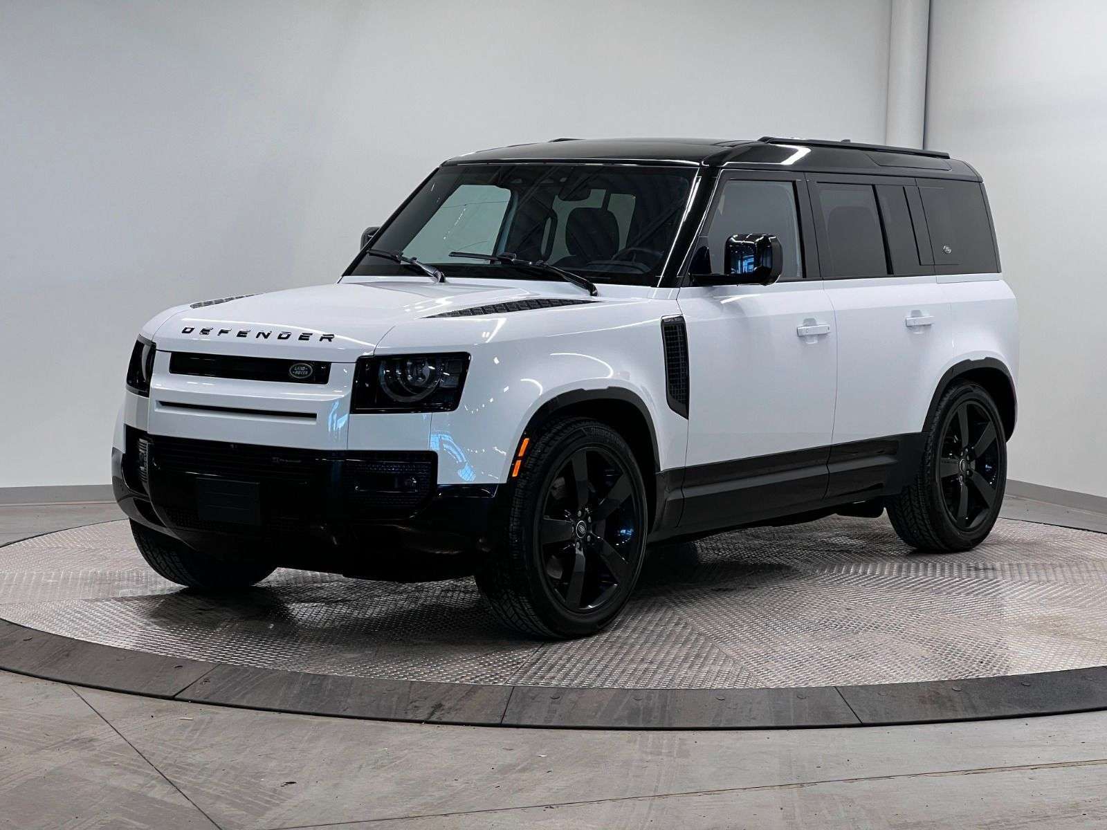 2023 Land Rover Defender X-DYNAMIC SE | 7 PASSENGER | RARE BUILD