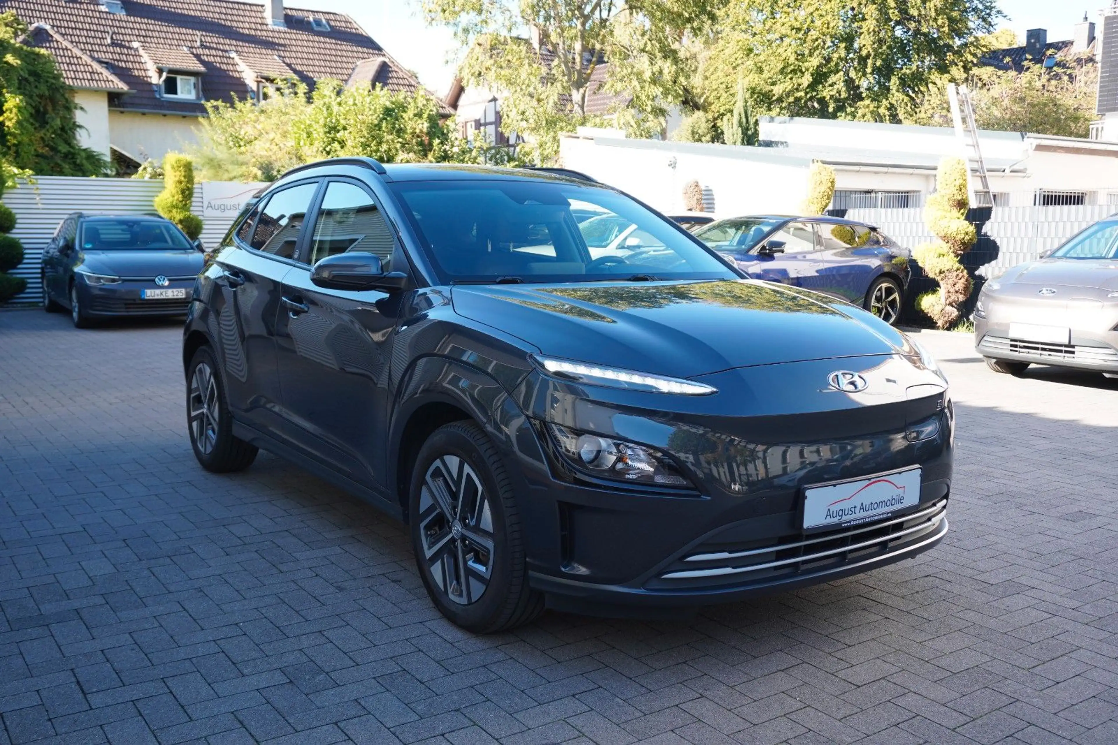 Hyundai KONA KONA 30 Plus W-pump 3Phasen Navi KRELL Lenk+SHZ — photo 7