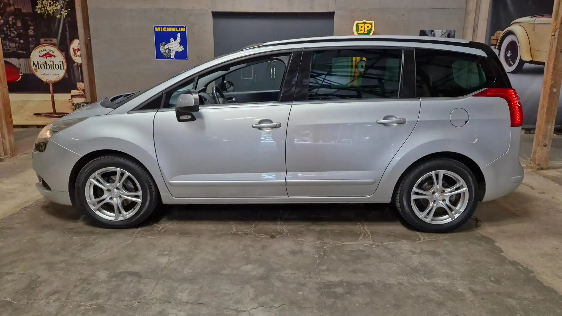 Peugeot 5008 1.6 THP GT 5p. 156PK AUTOMAAT | Cruise | Clima | P Silver - 2