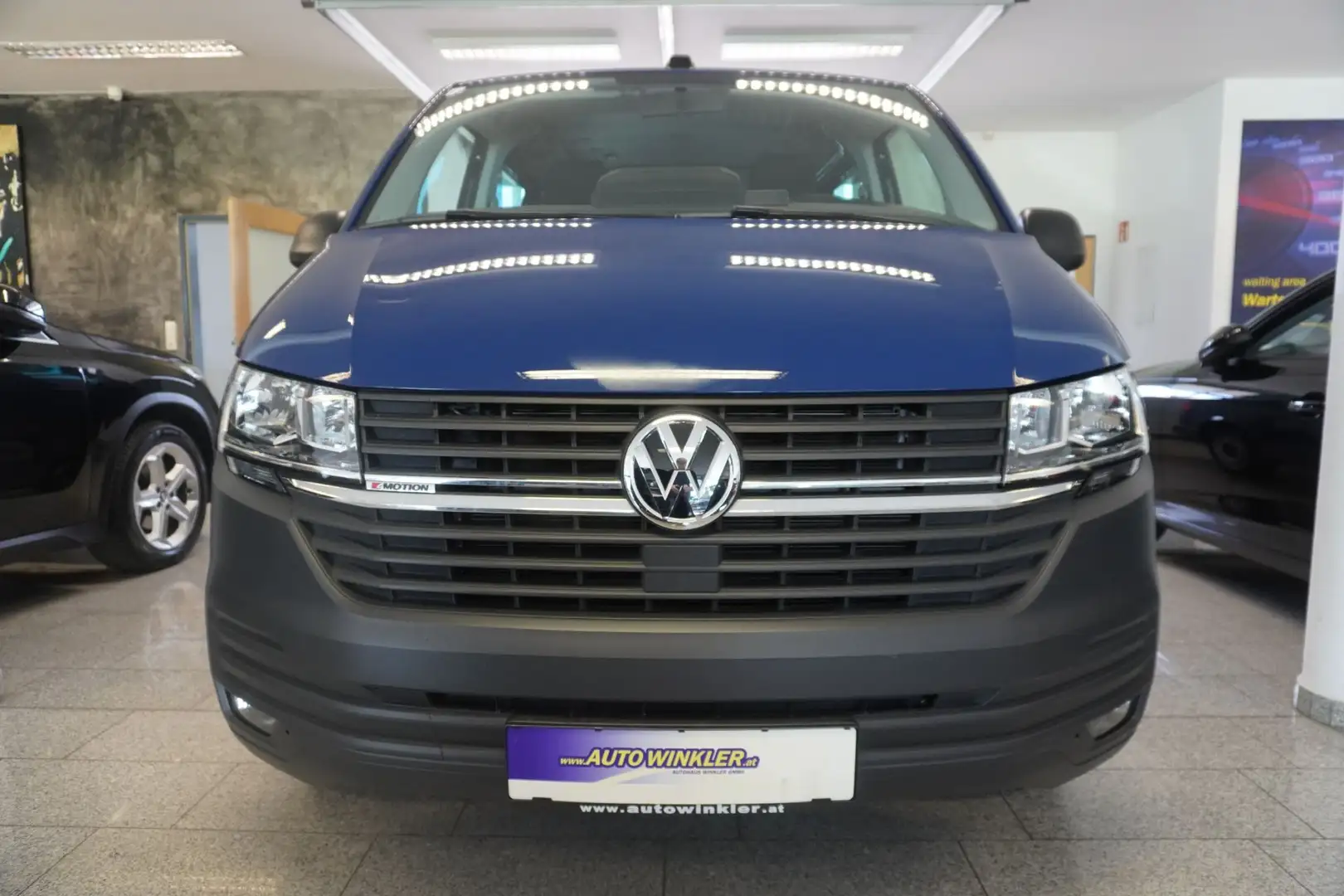 Volkswagen T6.1 Kombi LR TDI 4Motion AHK/Klima/PDC Blau - 2