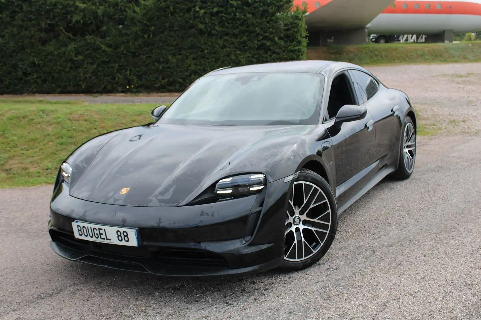 Porsche Taycan ELECTRIQUE 380 CV CAMÉRA CUIR FULL LEDS GPS SIEGES Noir - 1