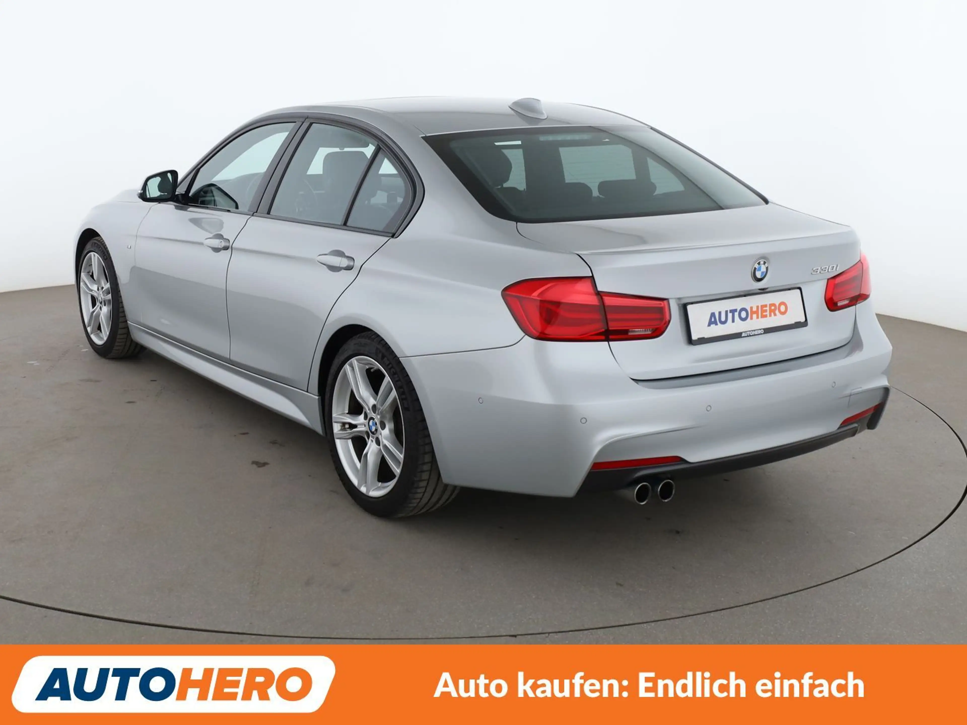 BMW 330 330i M Sport Aut.*NAVI*HUD*LED*ACC*CAM*PDC*SHZ* — photo 4