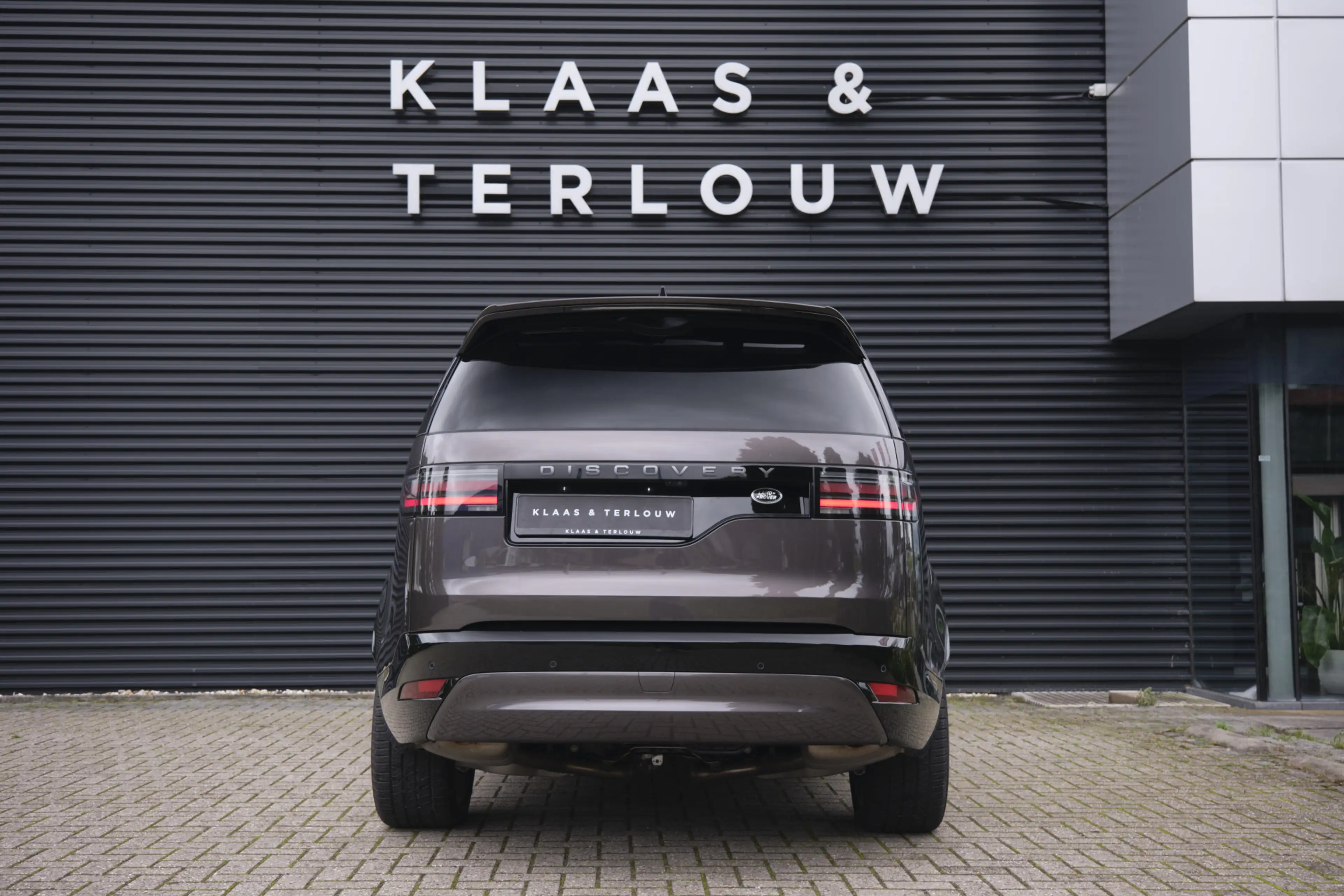 Land Rover Discovery D300 R-Dynamic SE | Zakelijk voordeel. Premium bel — photo 8