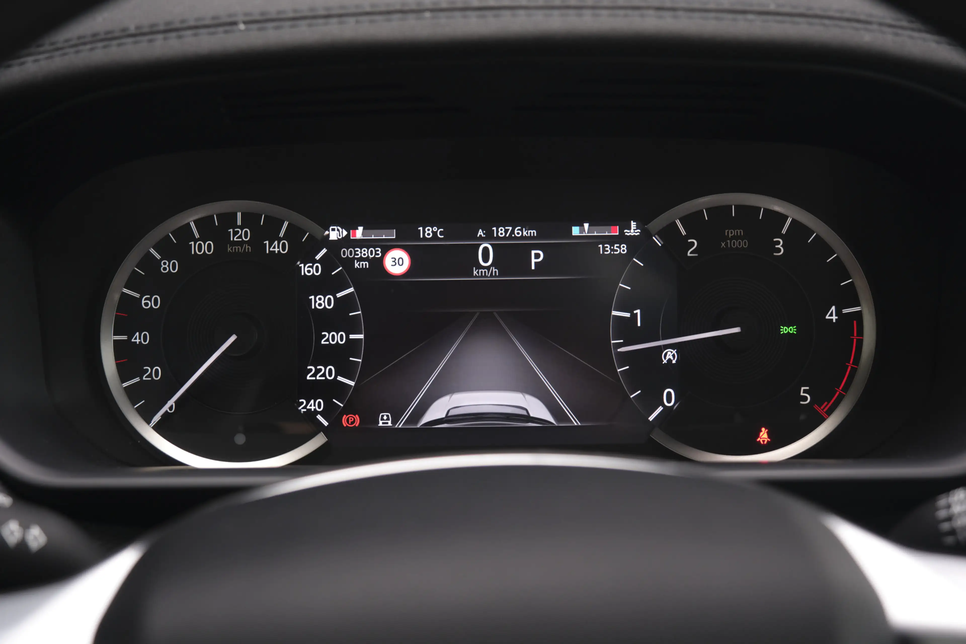 Land Rover Discovery D300 R-Dynamic SE | Zakelijk voordeel. Premium bel — photo 22