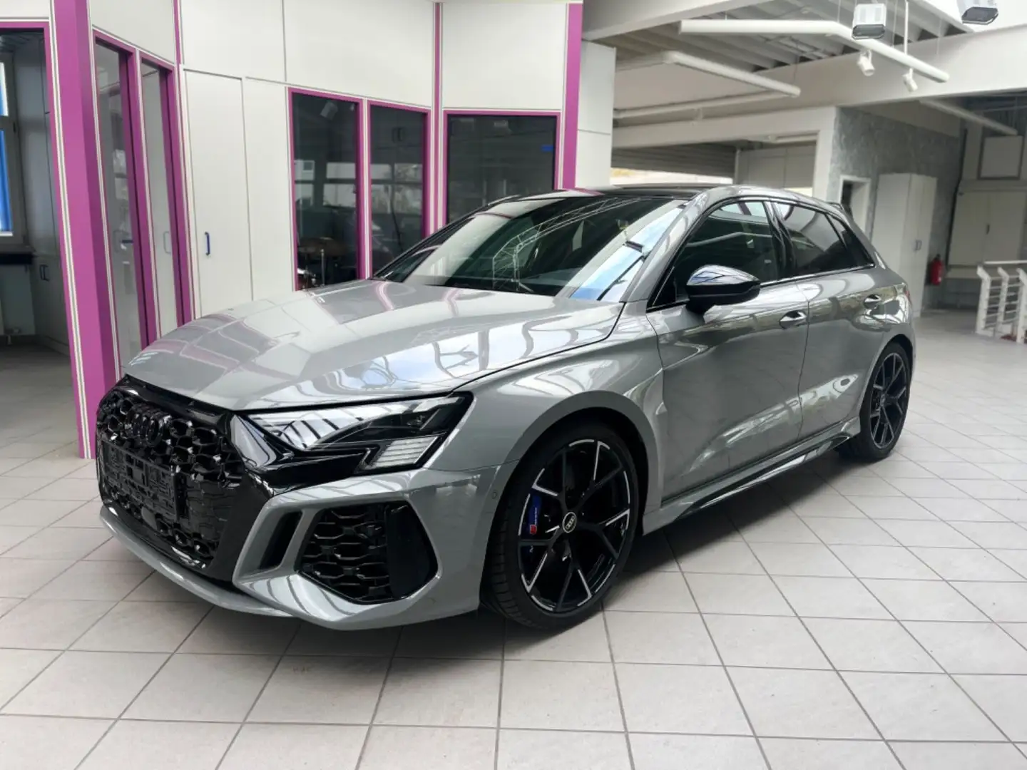 Audi RS3 Sportback |Keramik|HeadUp|Pano|Carbon Gris - 1