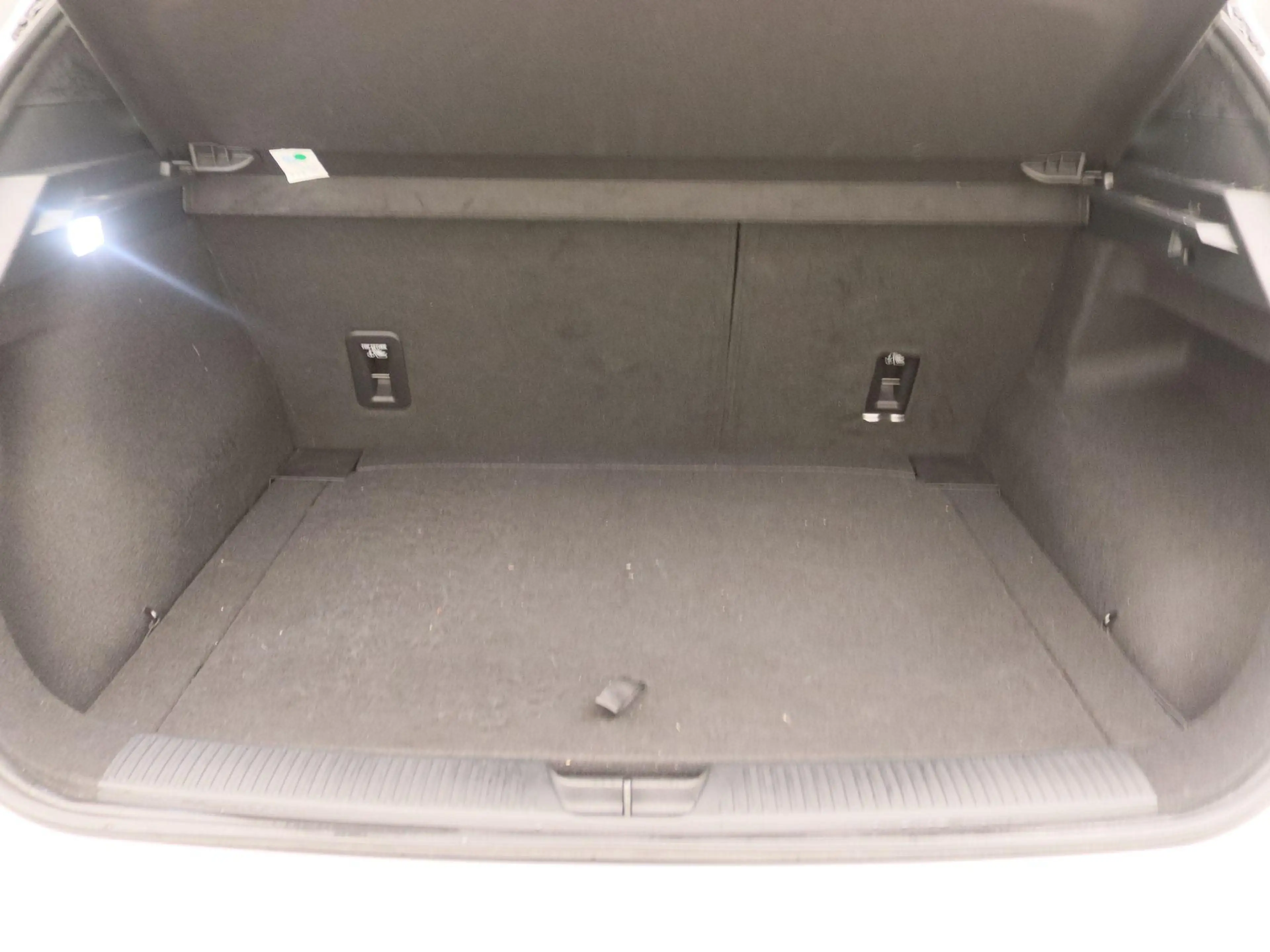MG MG4 Luxury 64 kWh | Apple Carplay - Android Auto | Cam — photo 14