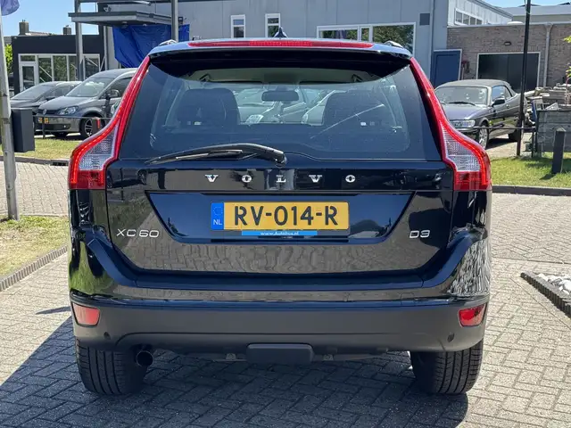 Volvo XC60 view 18