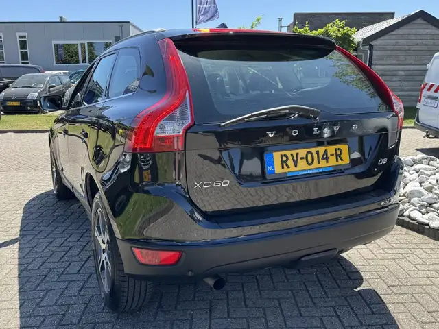 Volvo XC60 view 19