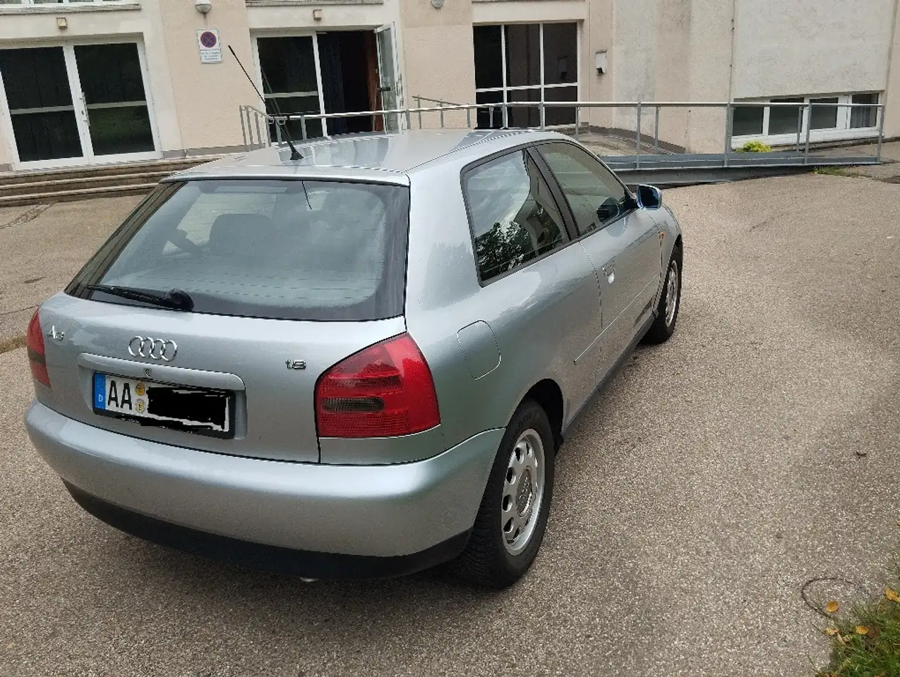 Audi A3 1.8 Attraction, foto 3