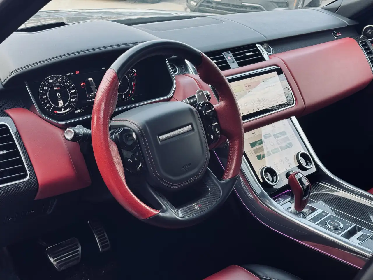 Land Rover Range Rover Sport снимка Land Rover Range Rover Sport
