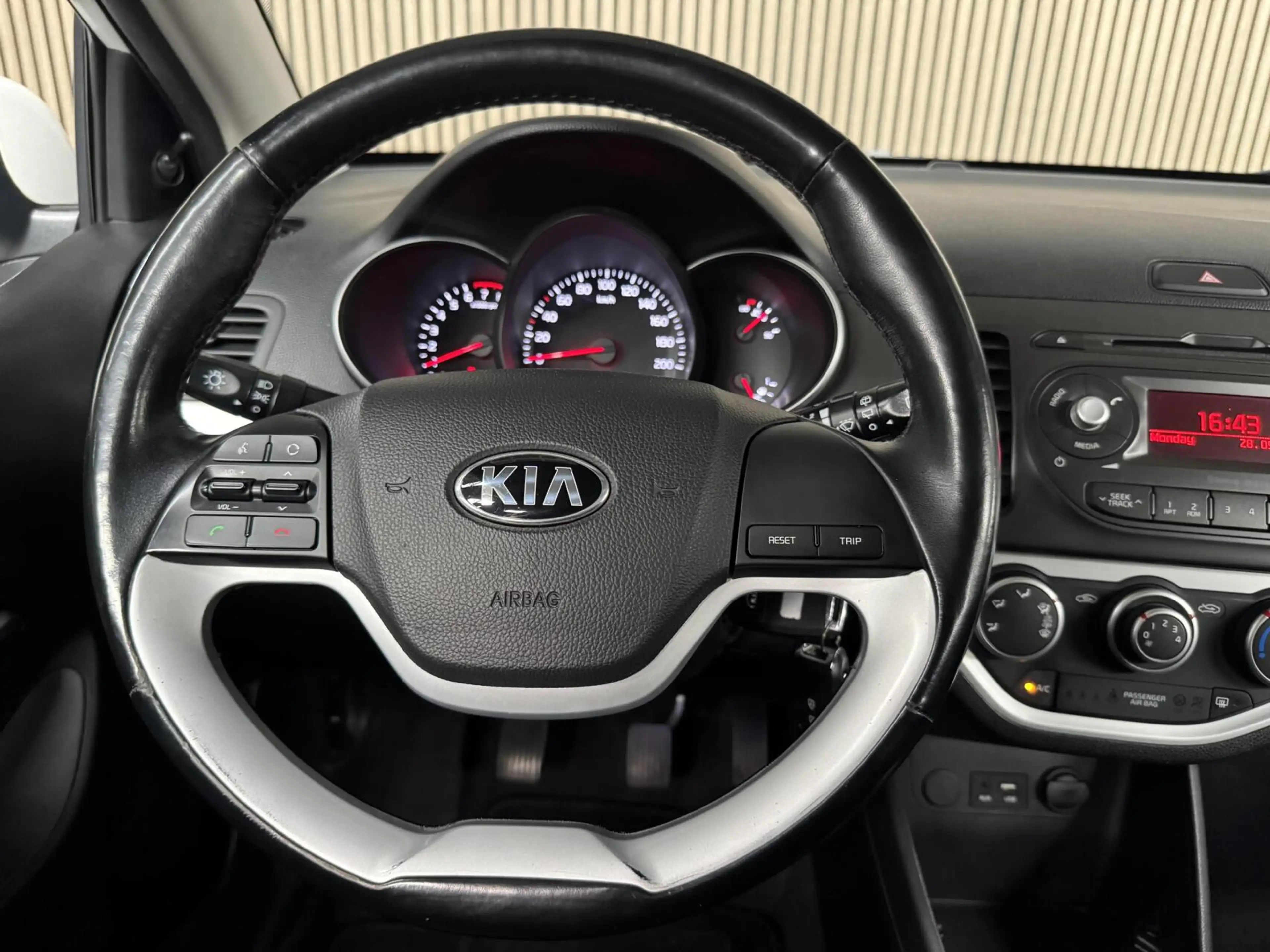 Kia Picanto 1.0 CVVT DynamicLine Airco/Complete onderhoud — photo 13