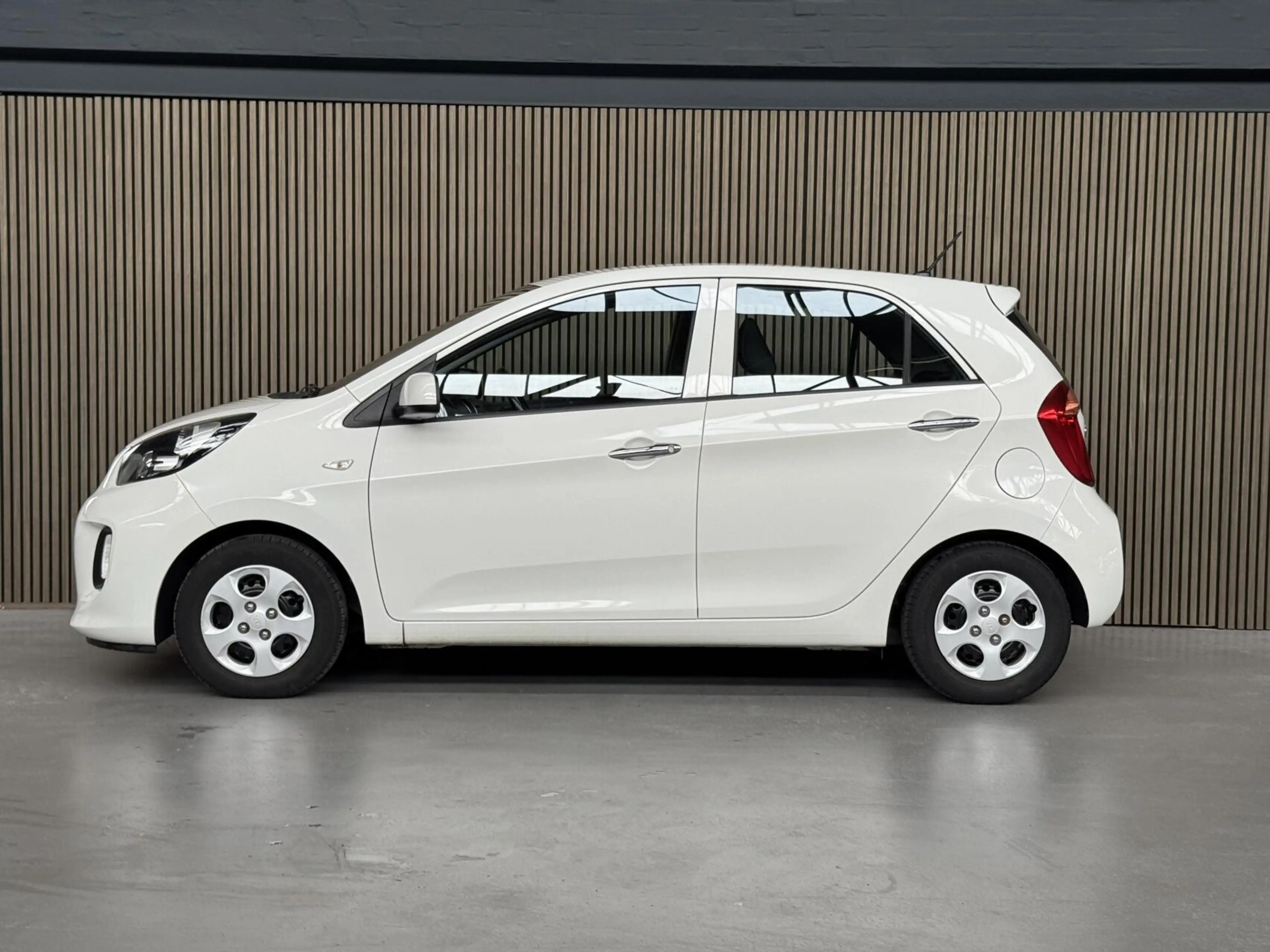 Kia Picanto 1.0 CVVT DynamicLine Airco/Complete onderhoud — photo 9