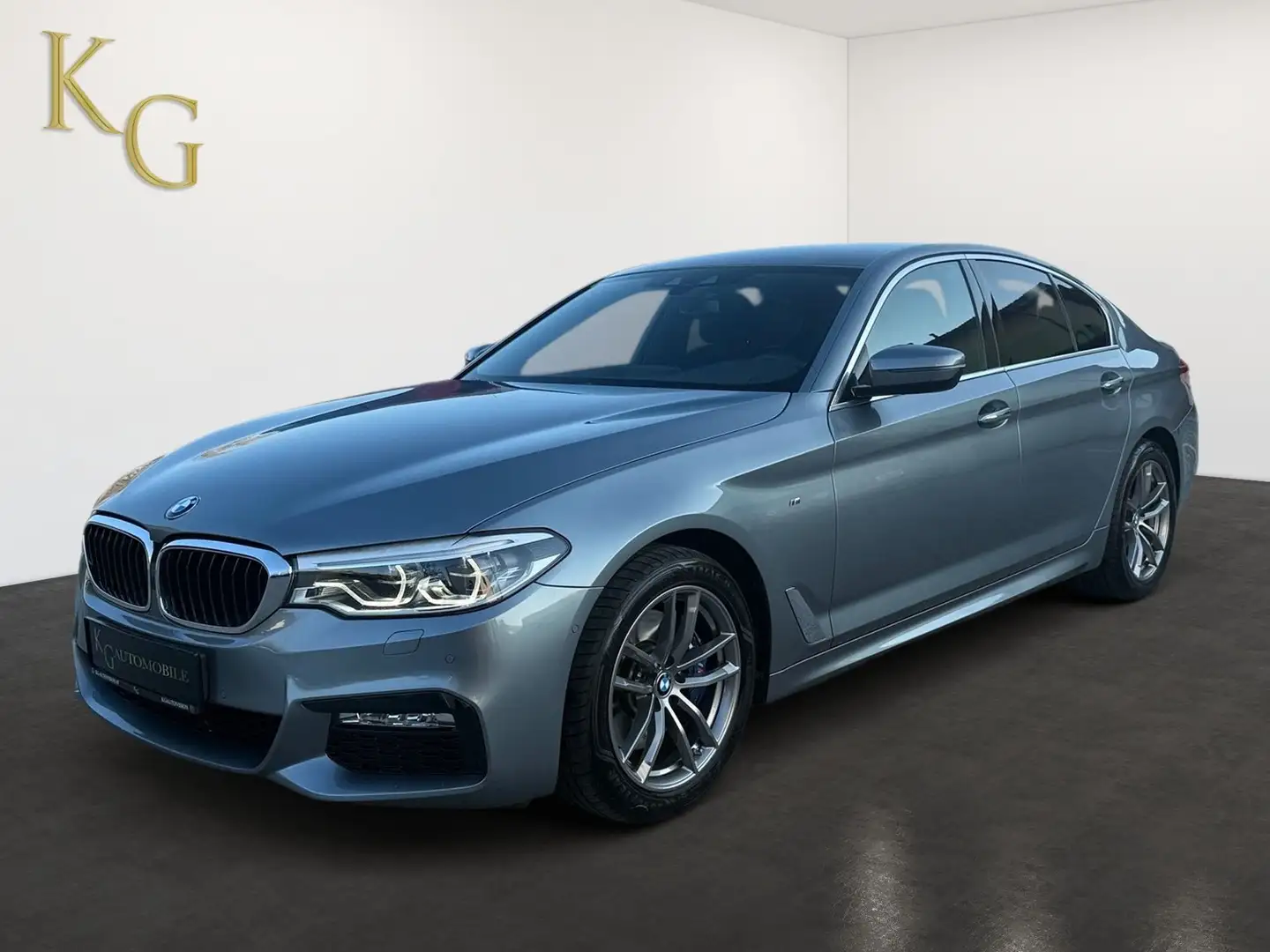 BMW 530 d M Sport ab ca. 288€ monatlich Grau - 2