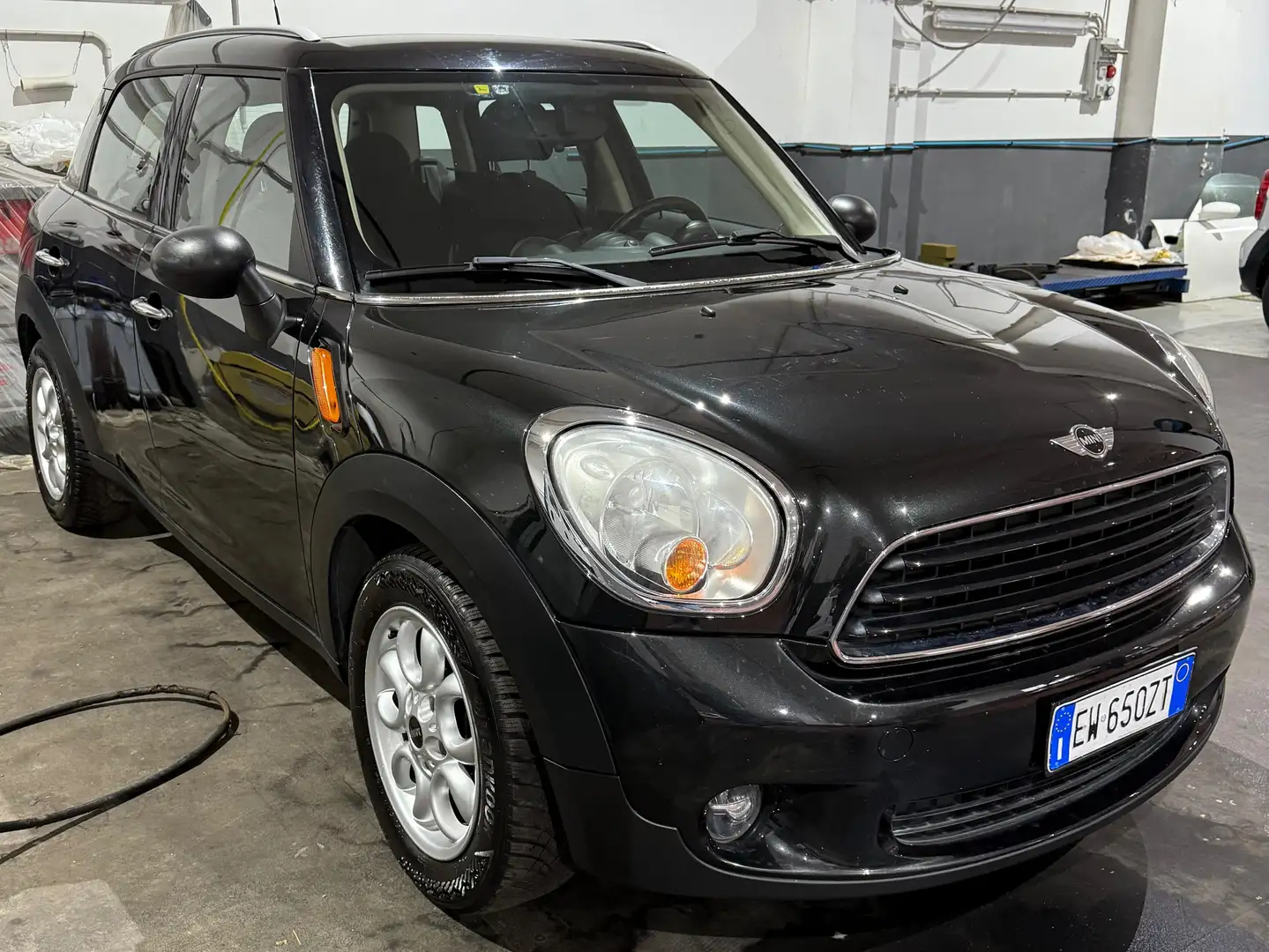 MINI One Countryman 1.6 90cv crna - 2