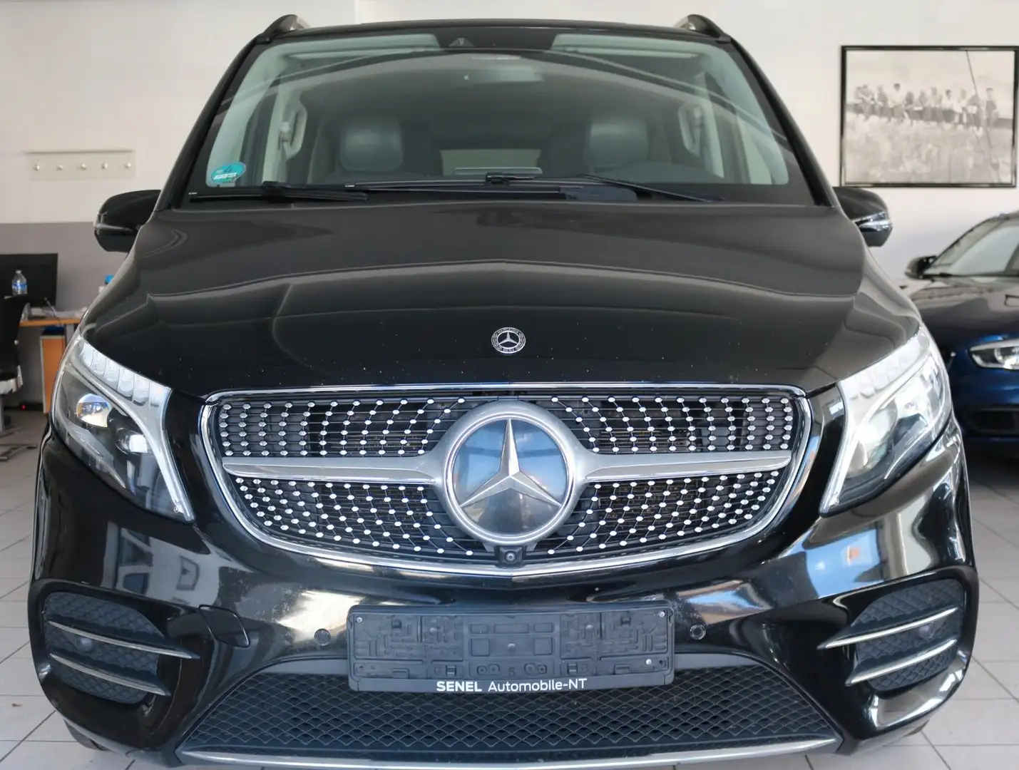 Mercedes-Benz V 300 d EDITION 4MATIC AMG-Line+Vollaust./Lang Noir - 2