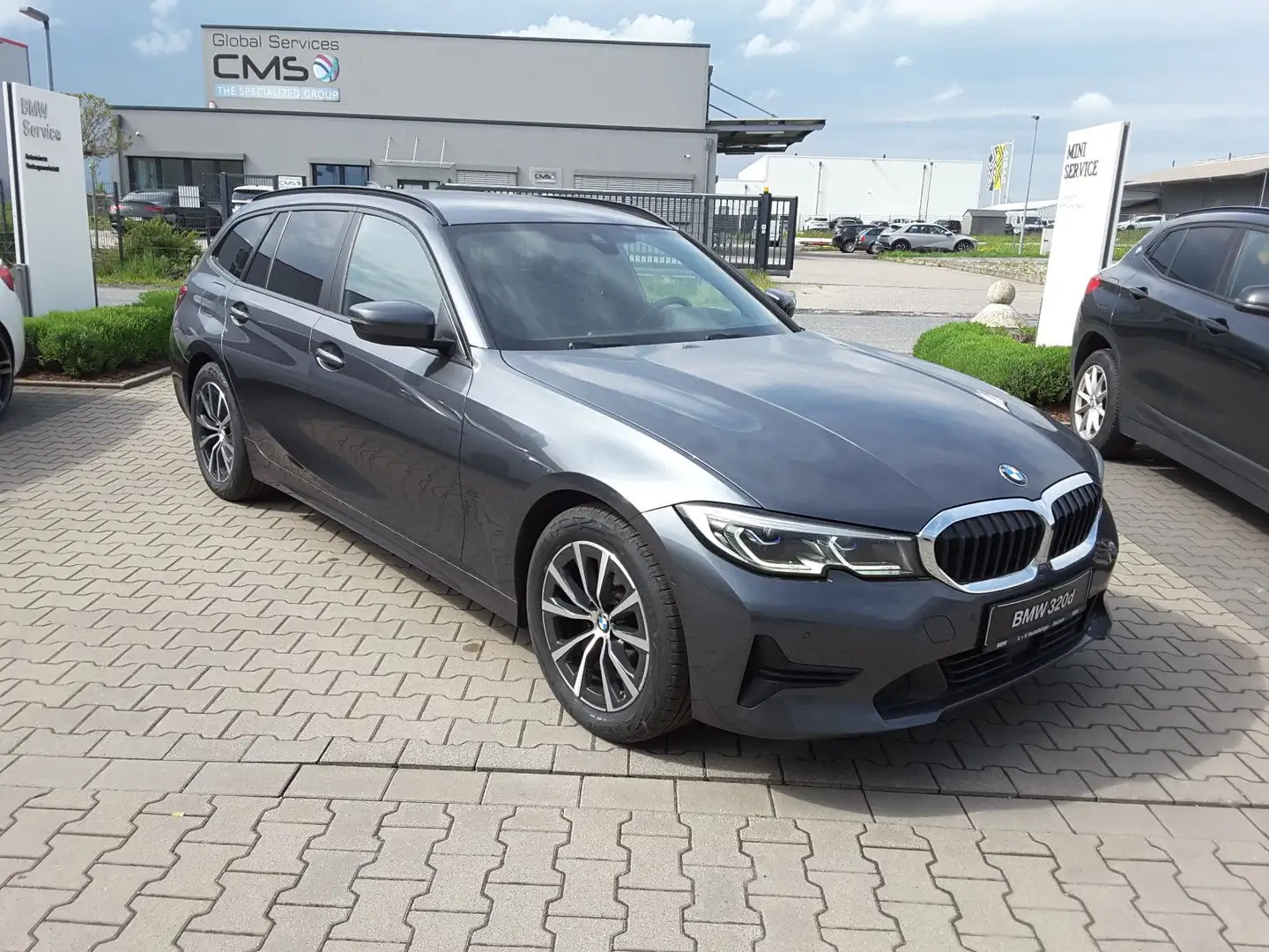 BMW 320 d, Auto,Advantage,AHK,HUD,DAB,ALU,Navi,DWA, Grau - 1
