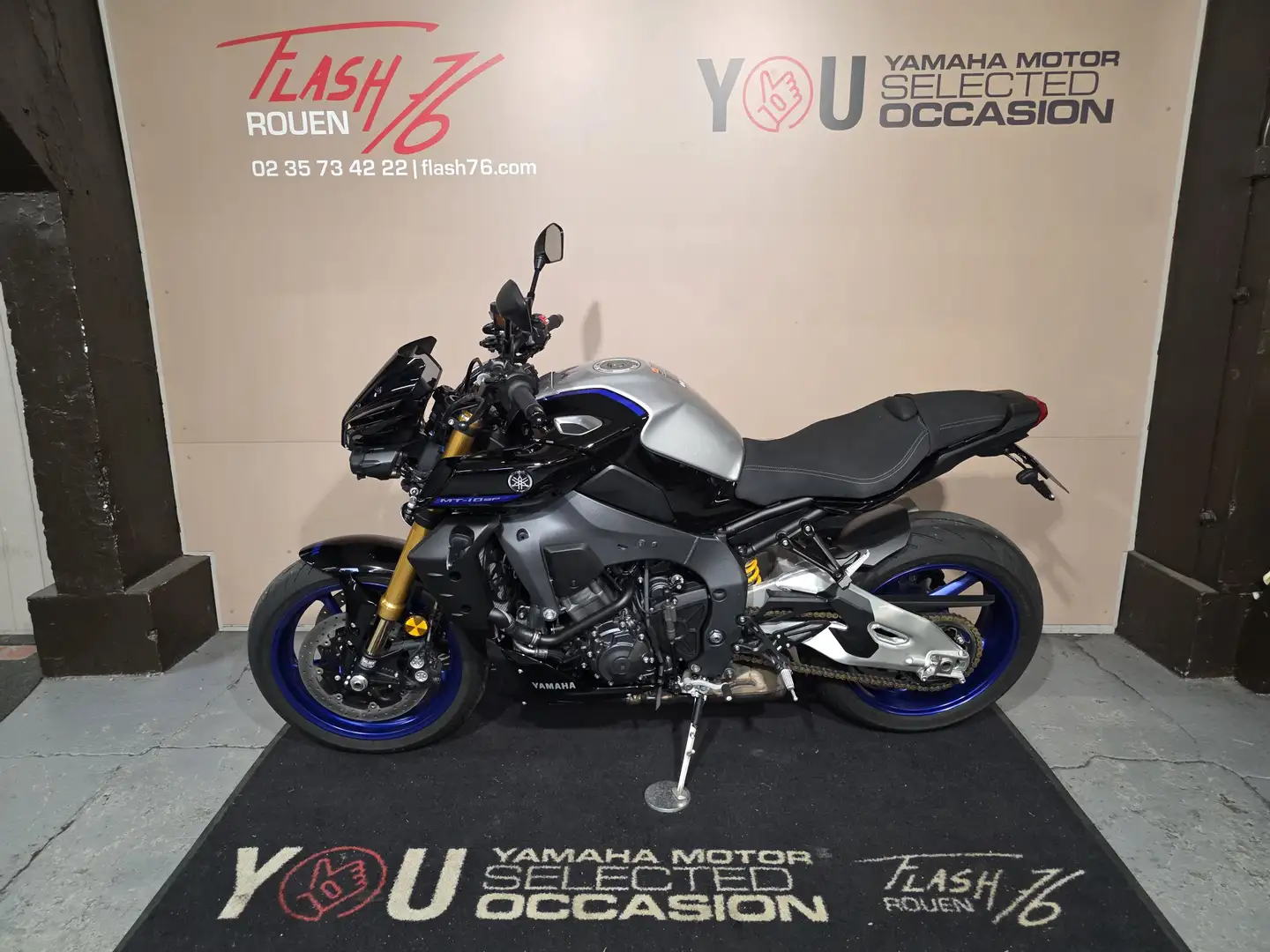 Yamaha MT-10 Grau - 2