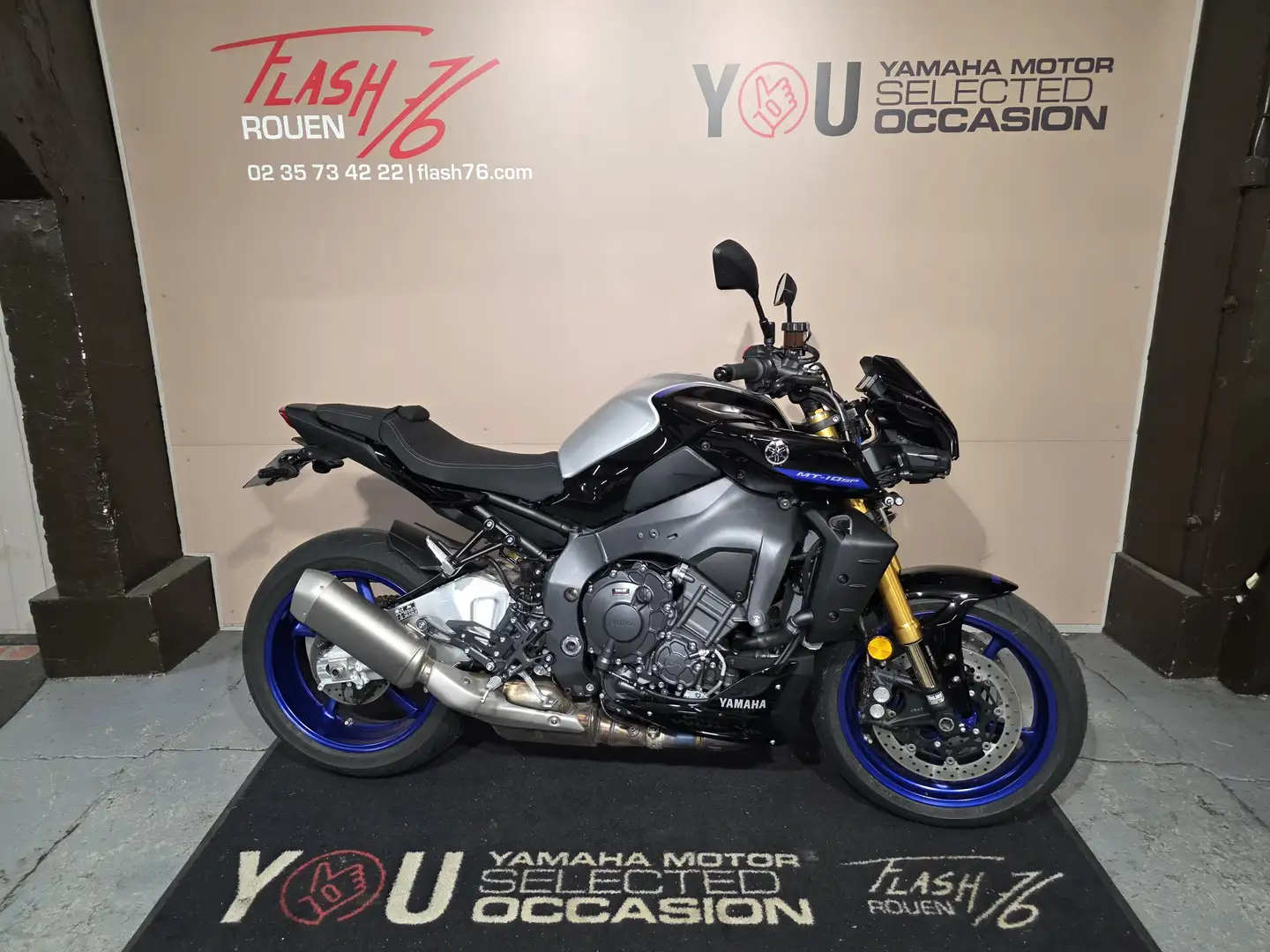 Yamaha MT-10 Grau - 1