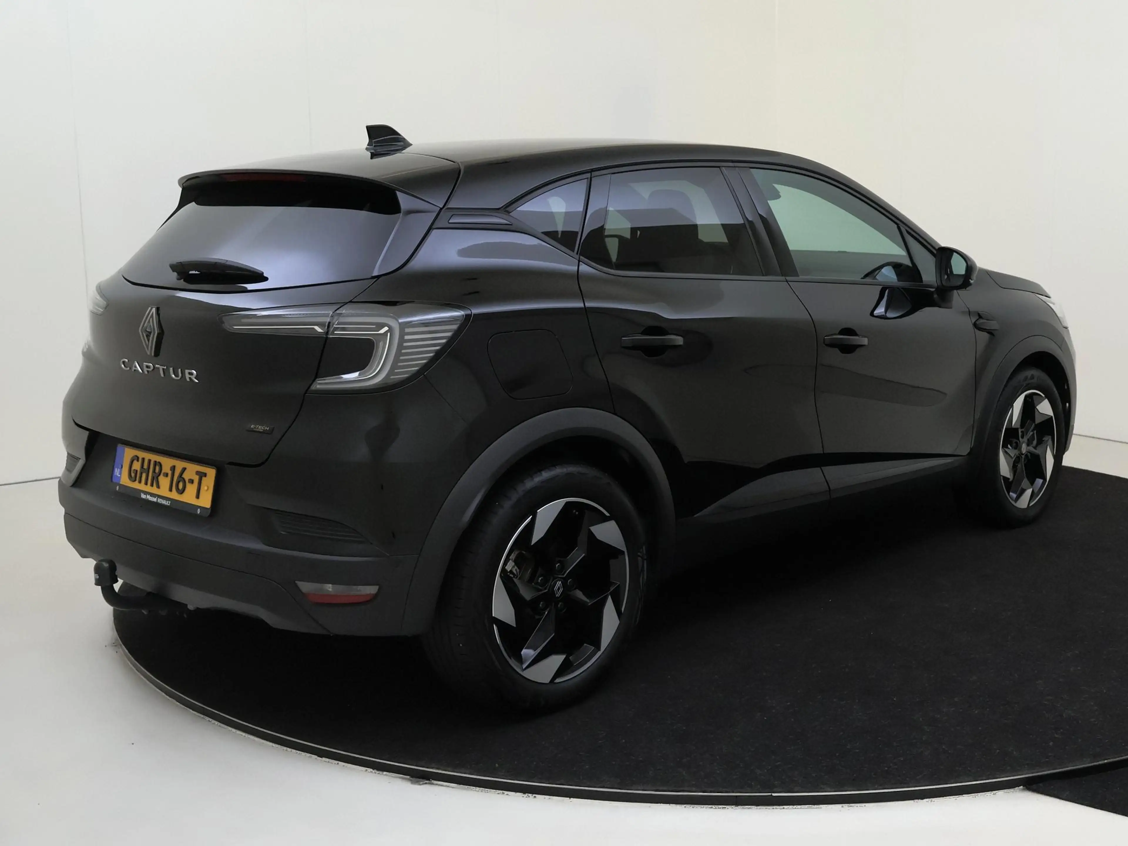 Renault Captur 1.6 E-Tech full hybrid 145 techno | Trekhaak |  Ai — photo 4