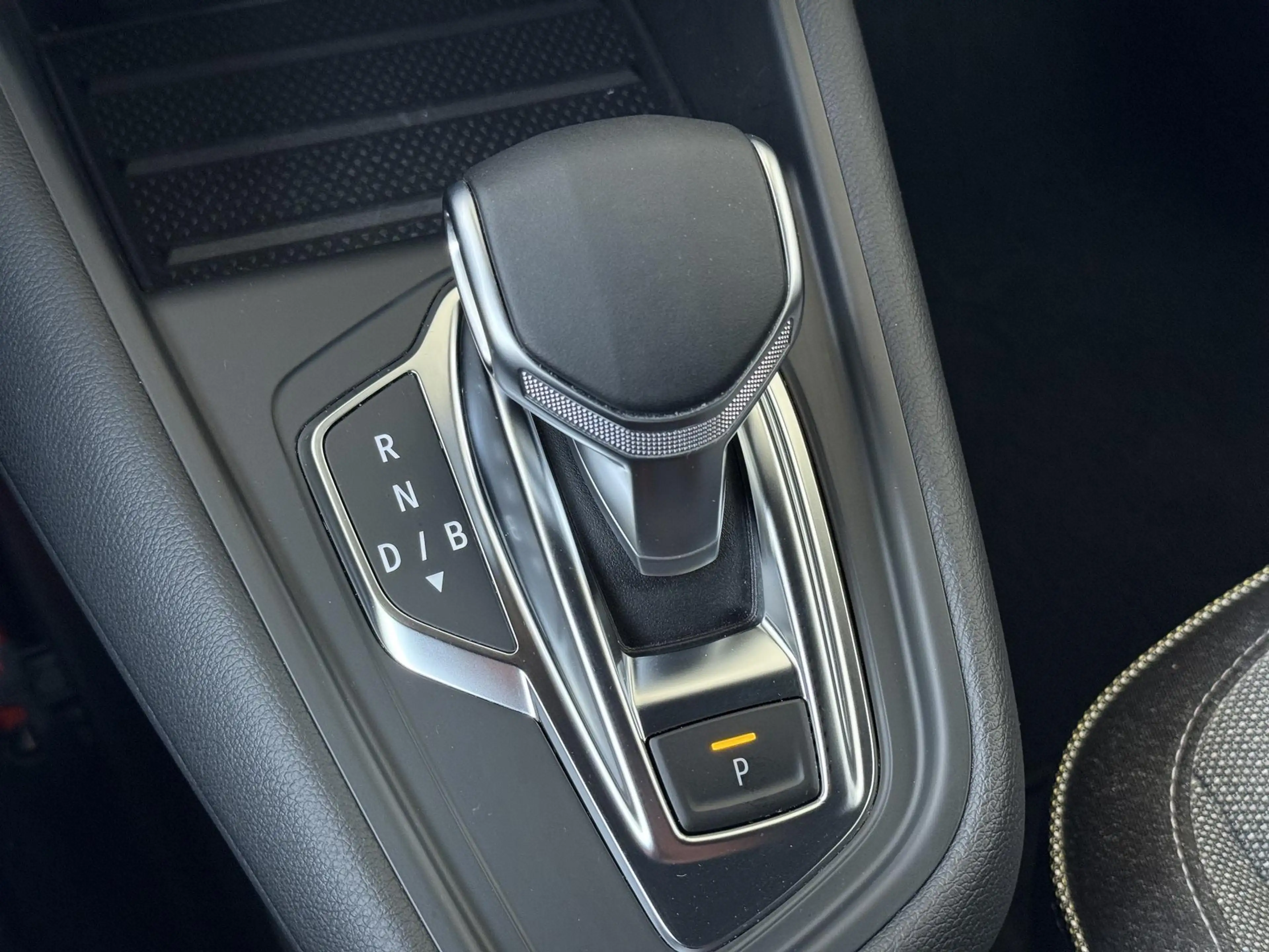 Renault Captur 1.6 E-Tech full hybrid 145 techno | Trekhaak |  Ai — photo 14