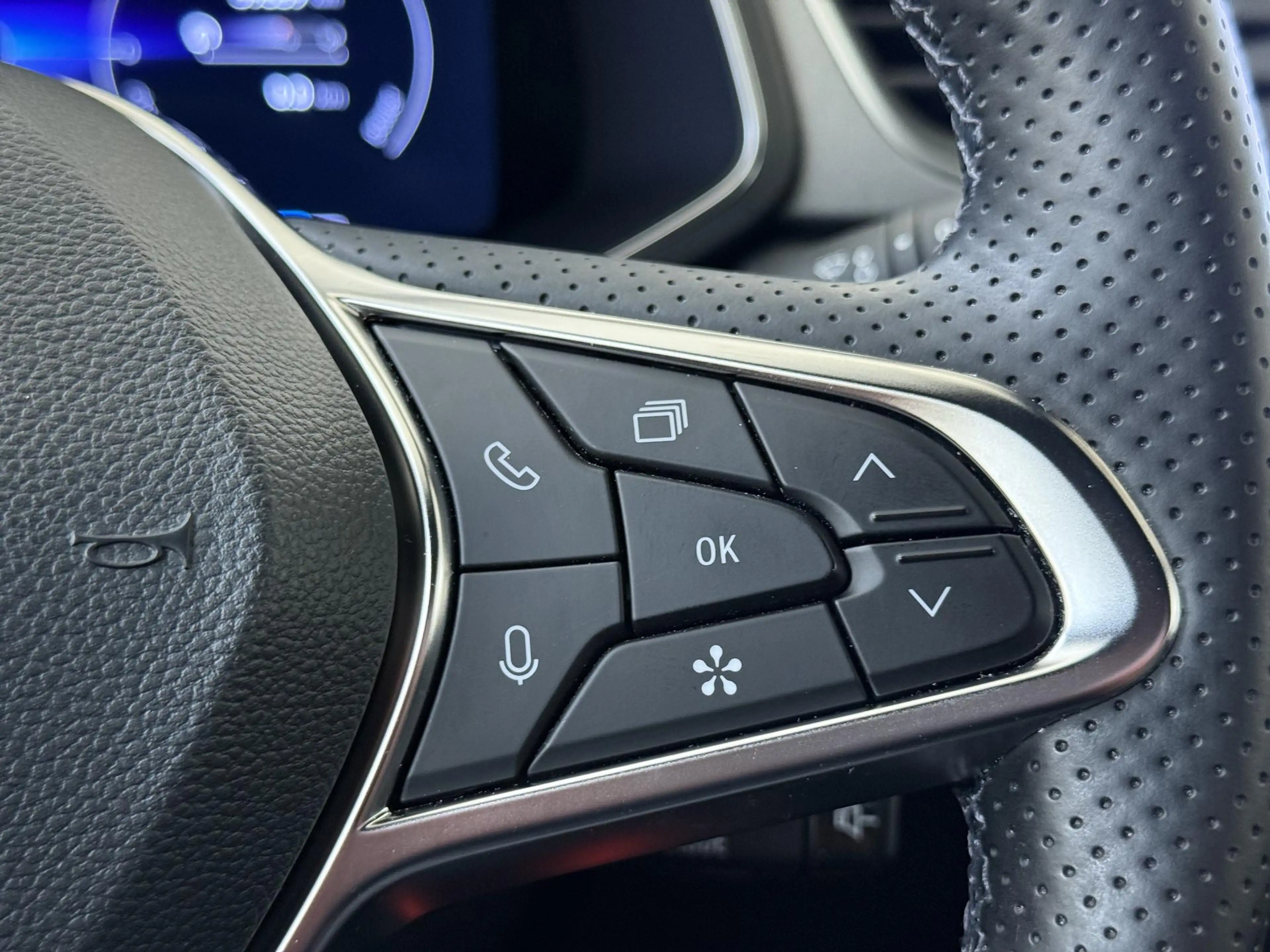 Renault Captur 1.6 E-Tech full hybrid 145 techno | Trekhaak |  Ai — photo 13