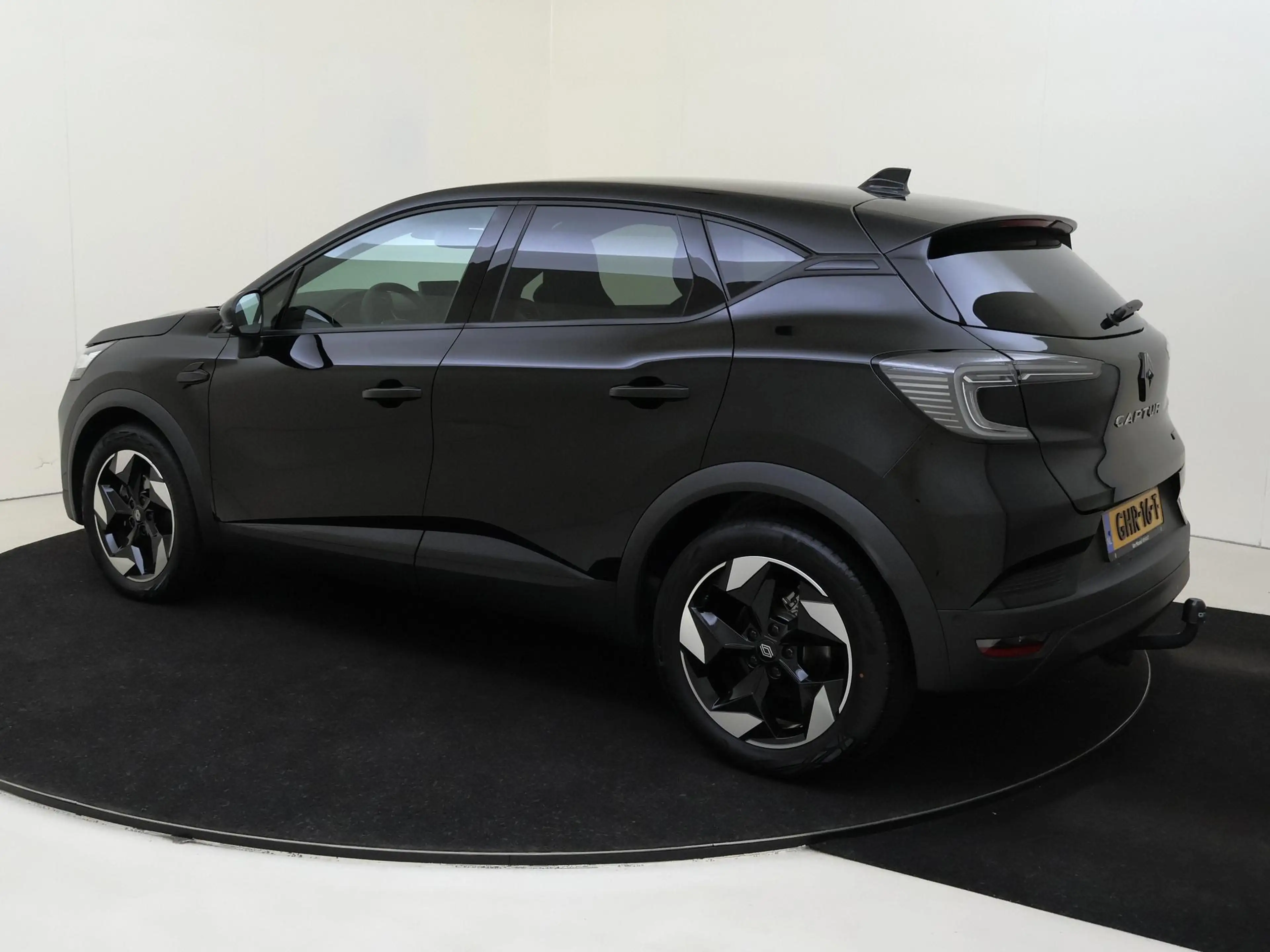 Renault Captur 1.6 E-Tech full hybrid 145 techno | Trekhaak |  Ai — photo 3