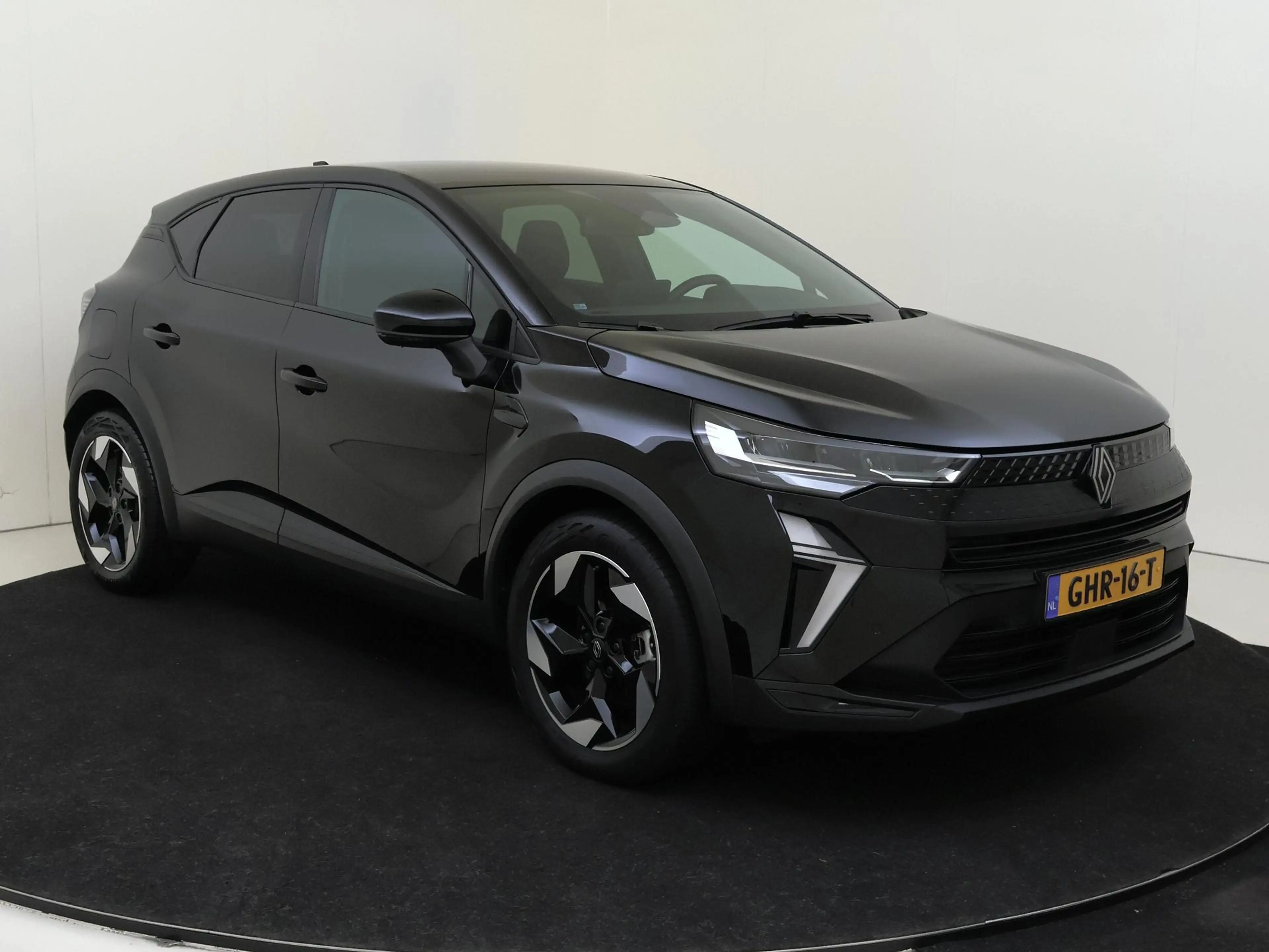 Renault Captur 1.6 E-Tech full hybrid 145 techno | Trekhaak |  Ai — photo 2