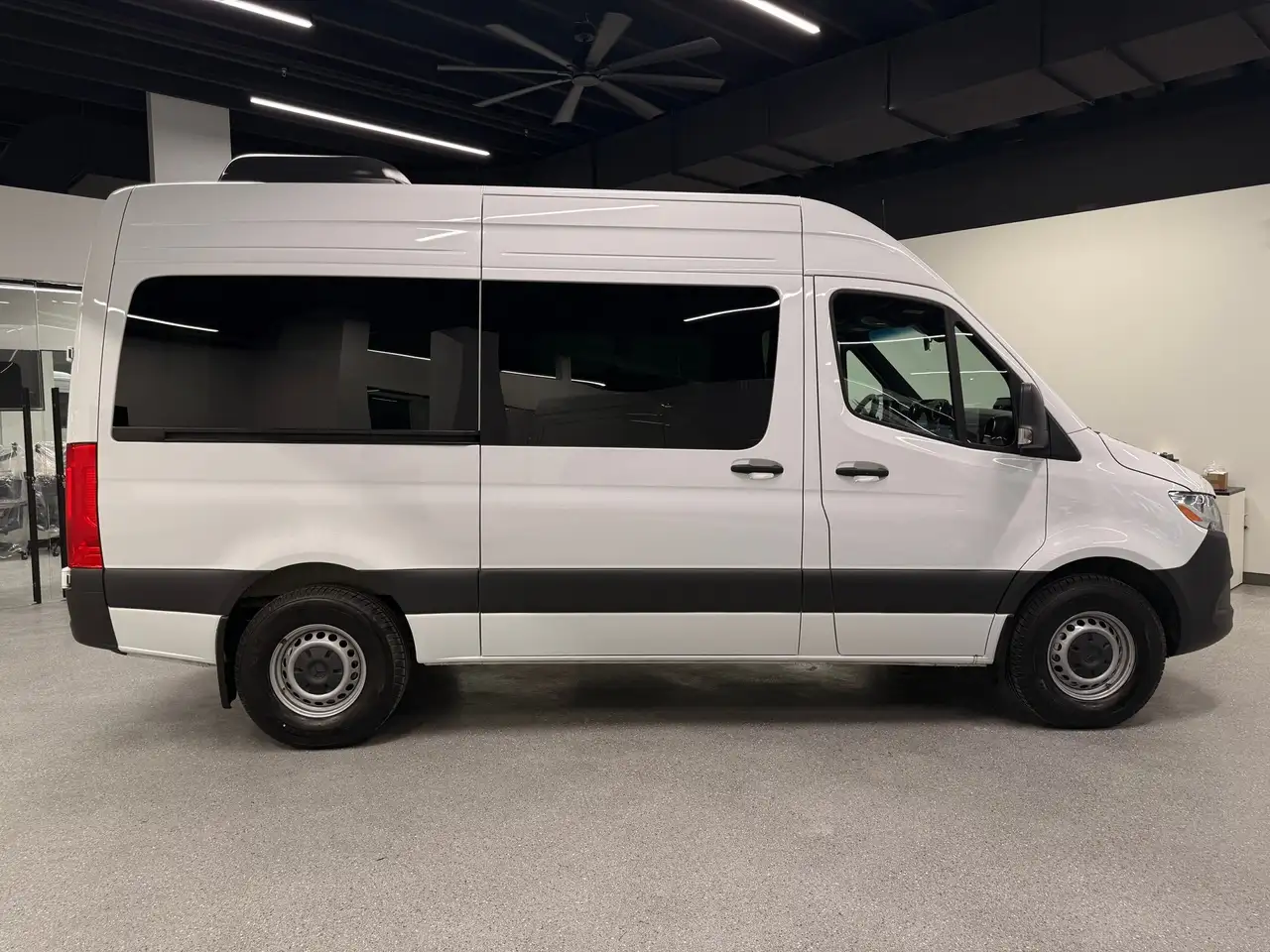 Mercedes-Benz Sprinter снимка Mercedes-Benz Sprinter