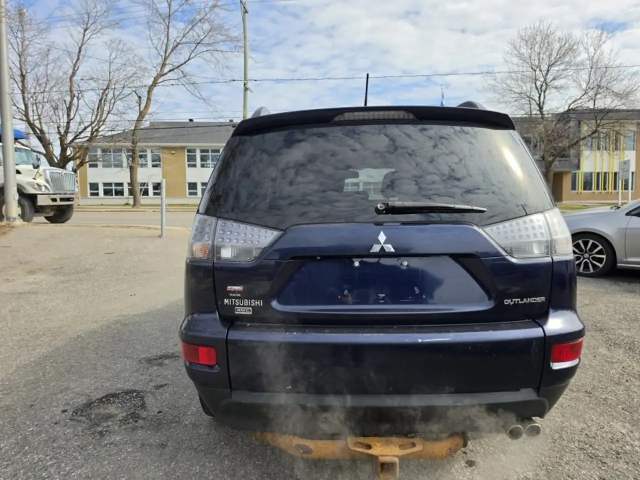 Mitsubishi Outlander снимка Mitsubishi Outlander