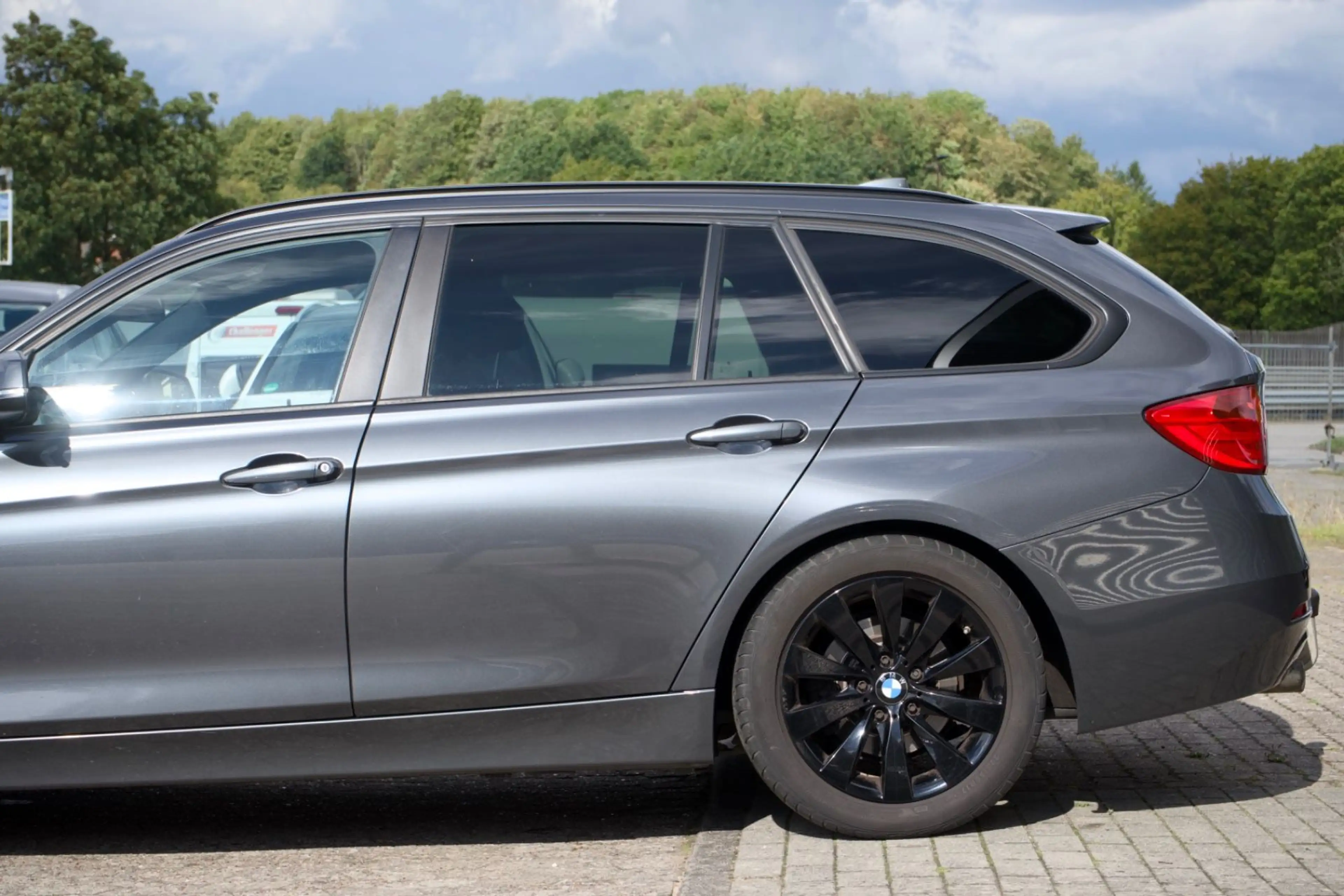 BMW 316 d Touring/ Xenon/ NAVI/ AHK/ AUTOMATIK — photo 10