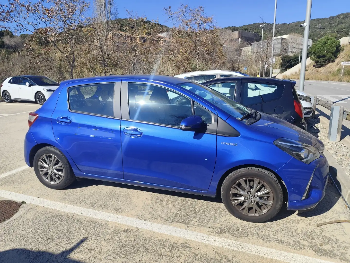 Toyota Yaris 100H 1.5 Active Tech - 1