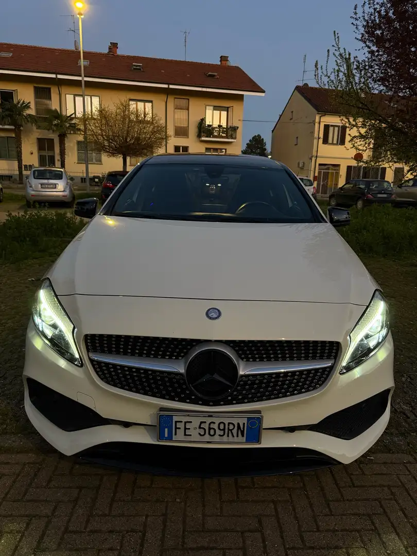 Mercedes-Benz A 200 d Premium auto my16 - 1
