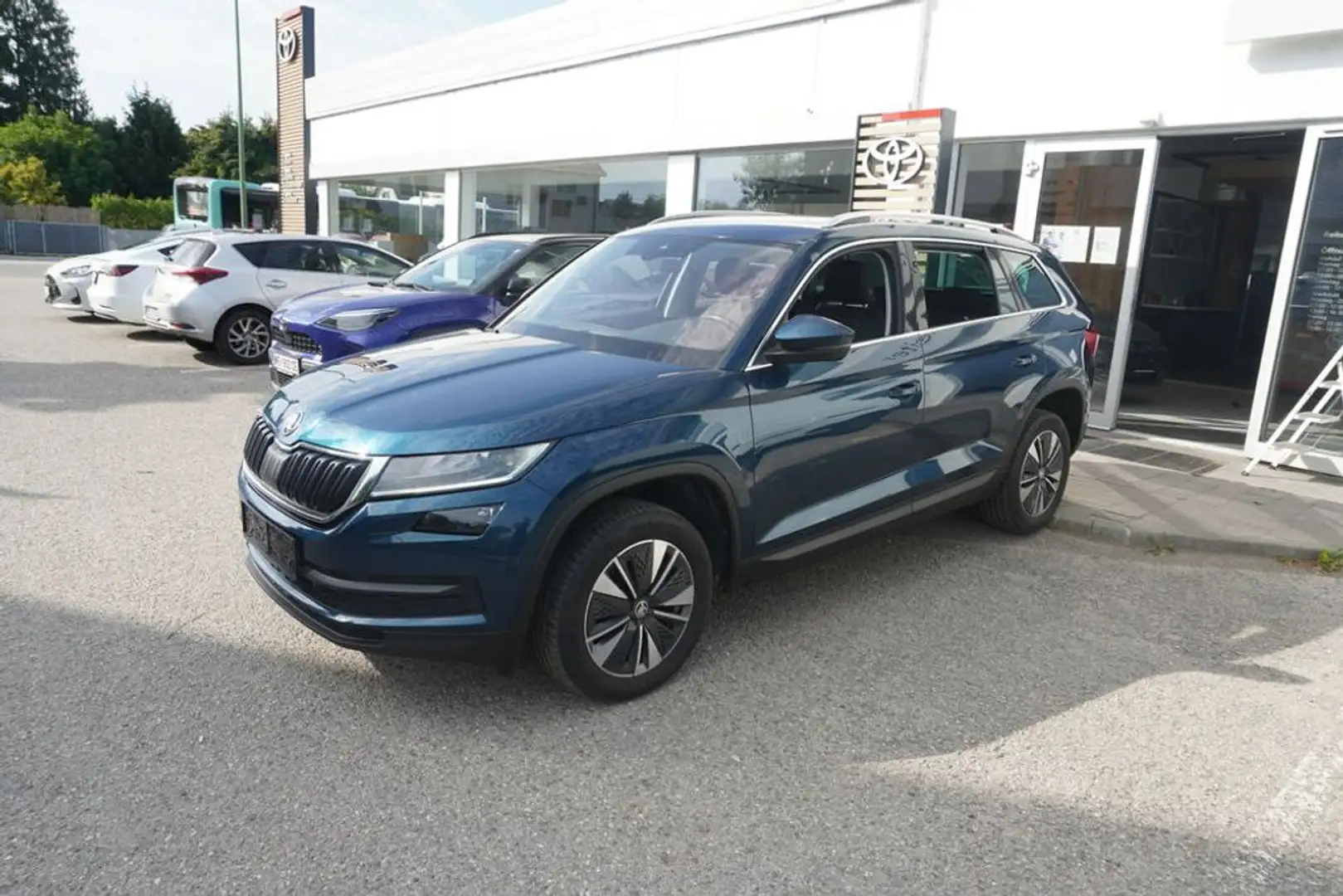 Skoda Kodiaq 2,0 TDI DSG Style 4x4 *AHK*KAMERA* Blau - 2