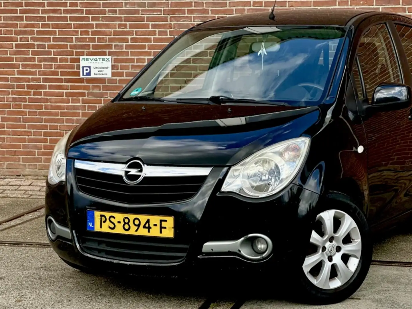 Opel Agila 1.0 Edition Zwart - 2