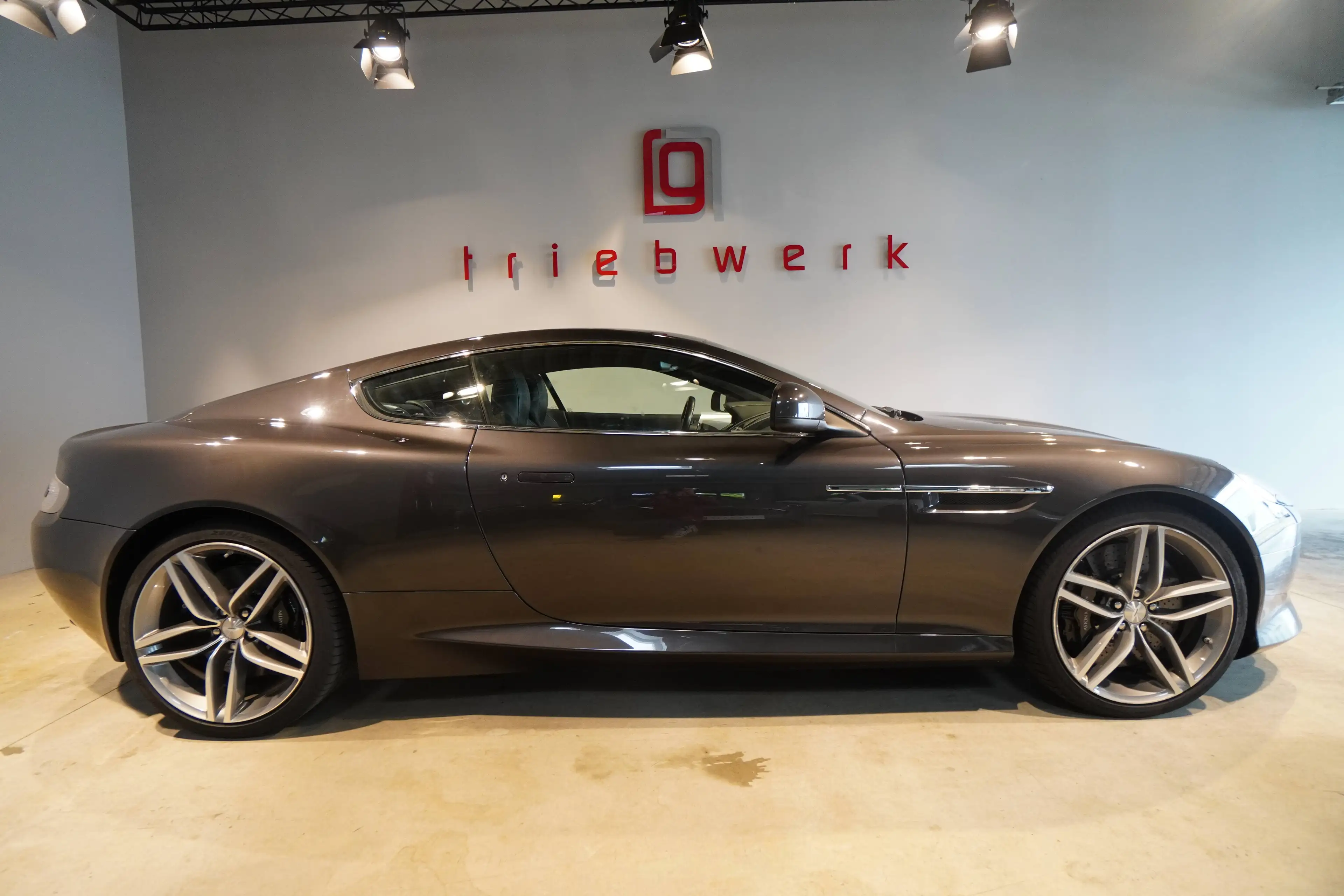 Aston Martin Virage Coupé 6.0 V12*einer von 617*Ufrei*BRD*B&O*Top-Zst
