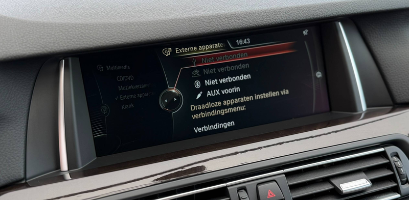 BMW 520 dA Touring Euro6 Pano Leder Led CruiseC. Garantie! — photo 12