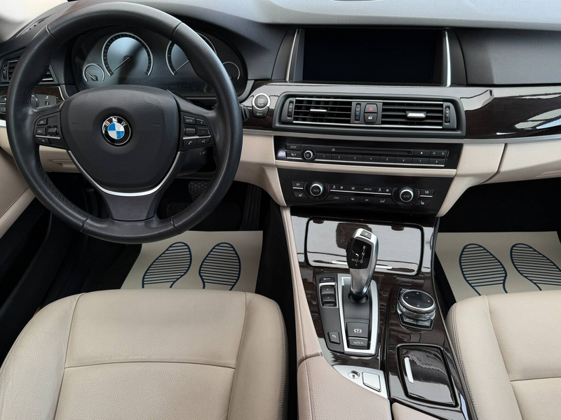 BMW 520 dA Touring Euro6 Pano Leder Led CruiseC. Garantie! — photo 8